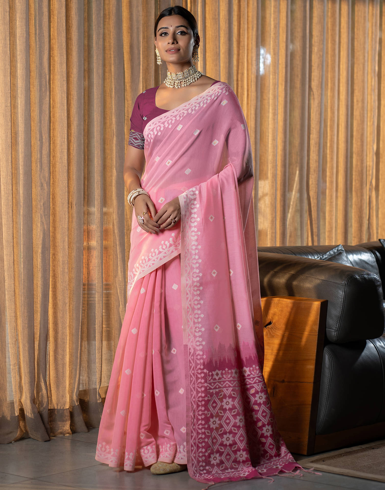     			Samah Cotton Self Design Saree With Unstitched Blouse Piece ( Pink )
