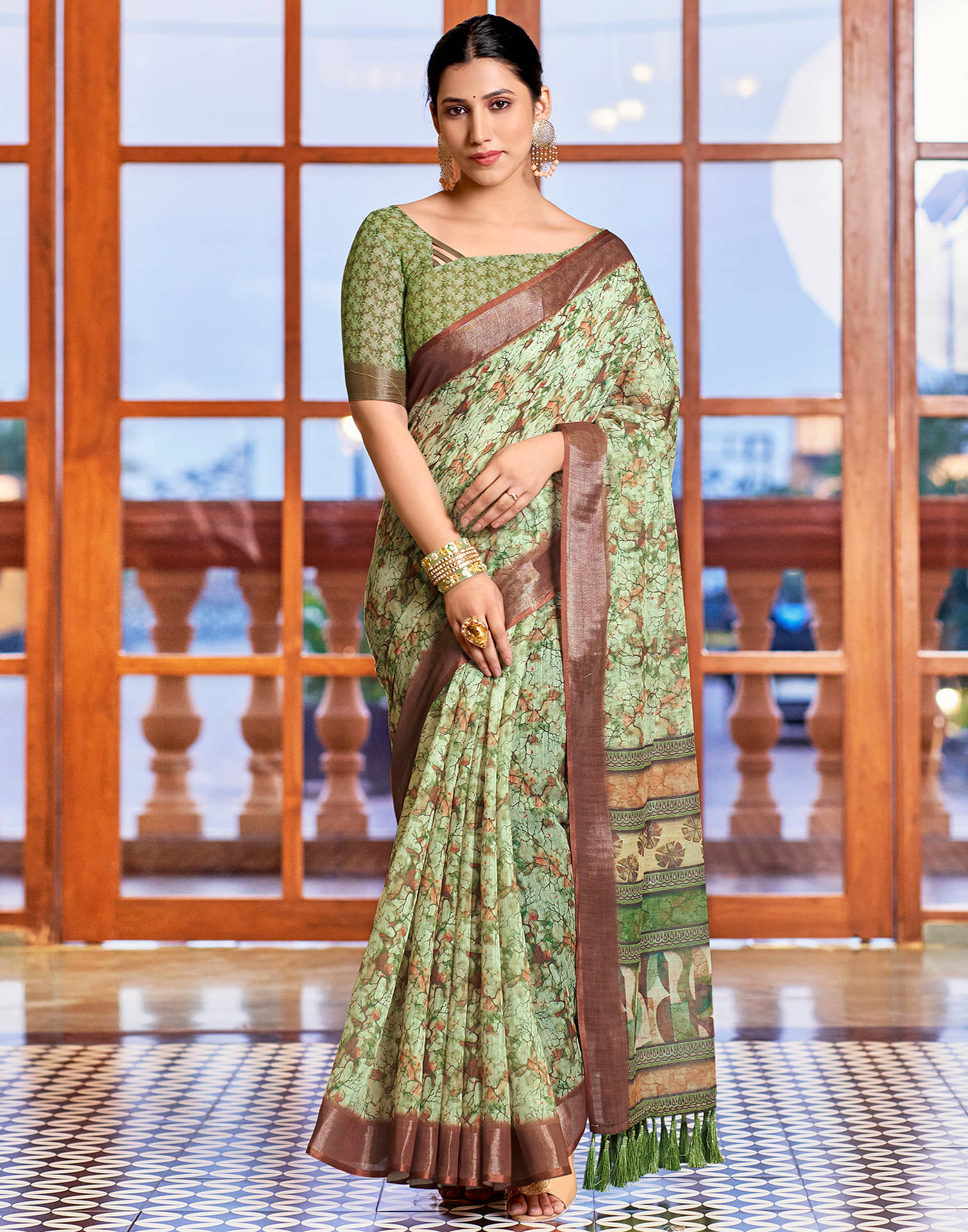     			Samah Linen Printed Saree With Unstitched Blouse Piece ( Light Green )