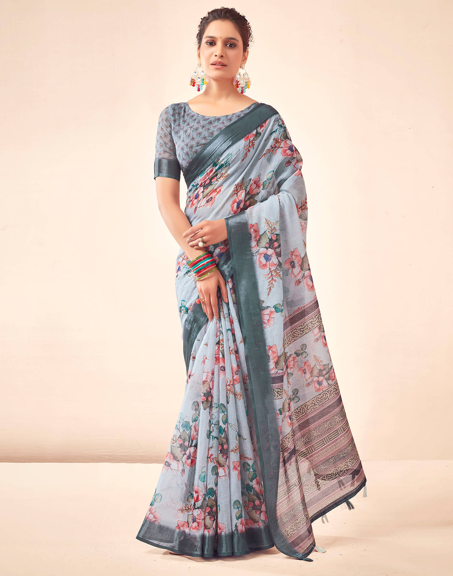 Samah Linen Printed Saree With Unstitched Blouse Piece ( Light Grey ) Samah Linen Printed Saree With Unstitched Blouse Piece ( Light Grey )
