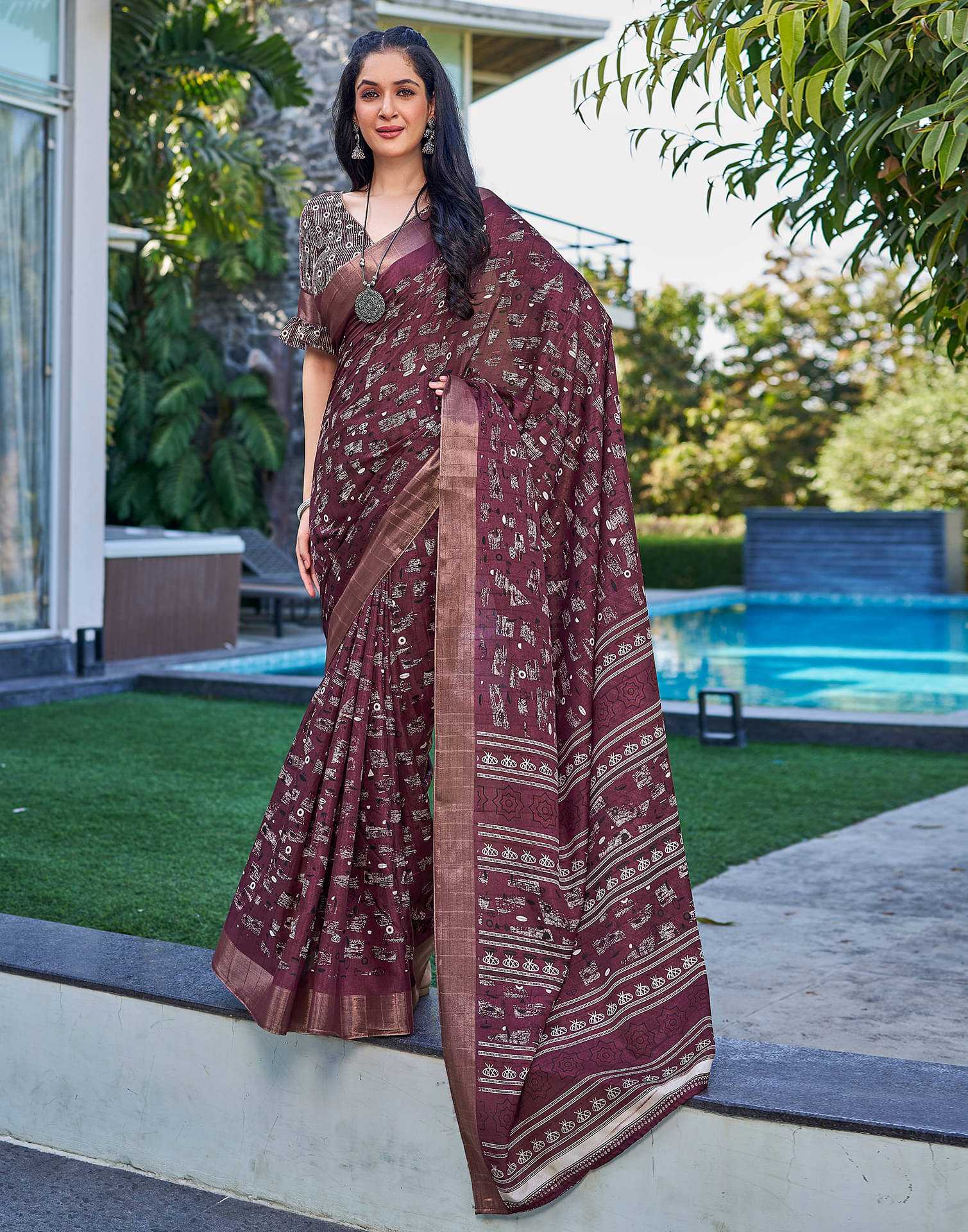 Samah Silk Printed Saree With Unstitched Blouse Piece ( Wine ) Samah Silk Printed Saree With Unstitched Blouse Piece ( Wine )
