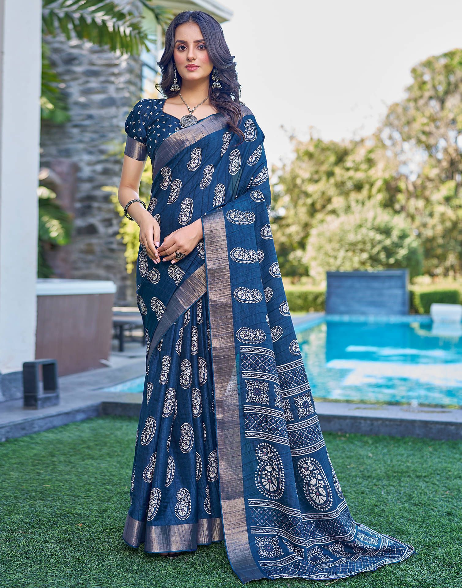     			Samah Silk Printed Saree With Unstitched Blouse Piece ( Navy Blue )