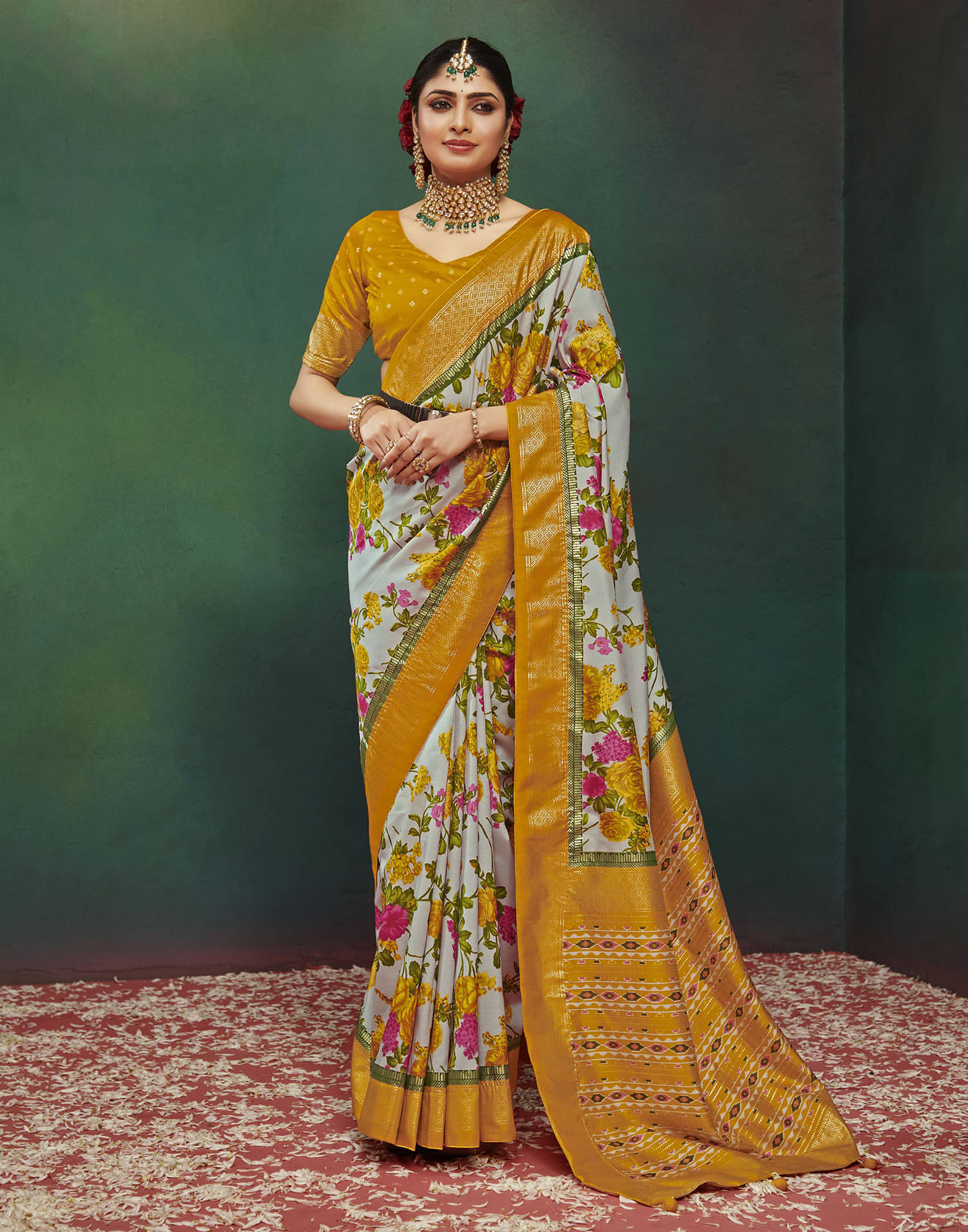     			Samah Silk Printed Saree With Unstitched Blouse Piece ( Off White )