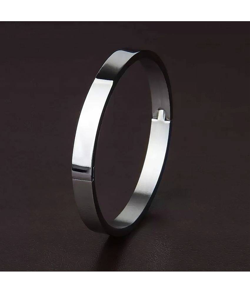 Fashion Frill Silver Chain For Men Stainless Steel Square Silver Chain Pendant with Silver Kada Bracelet For Men Boys Stylish Mens Jewellery