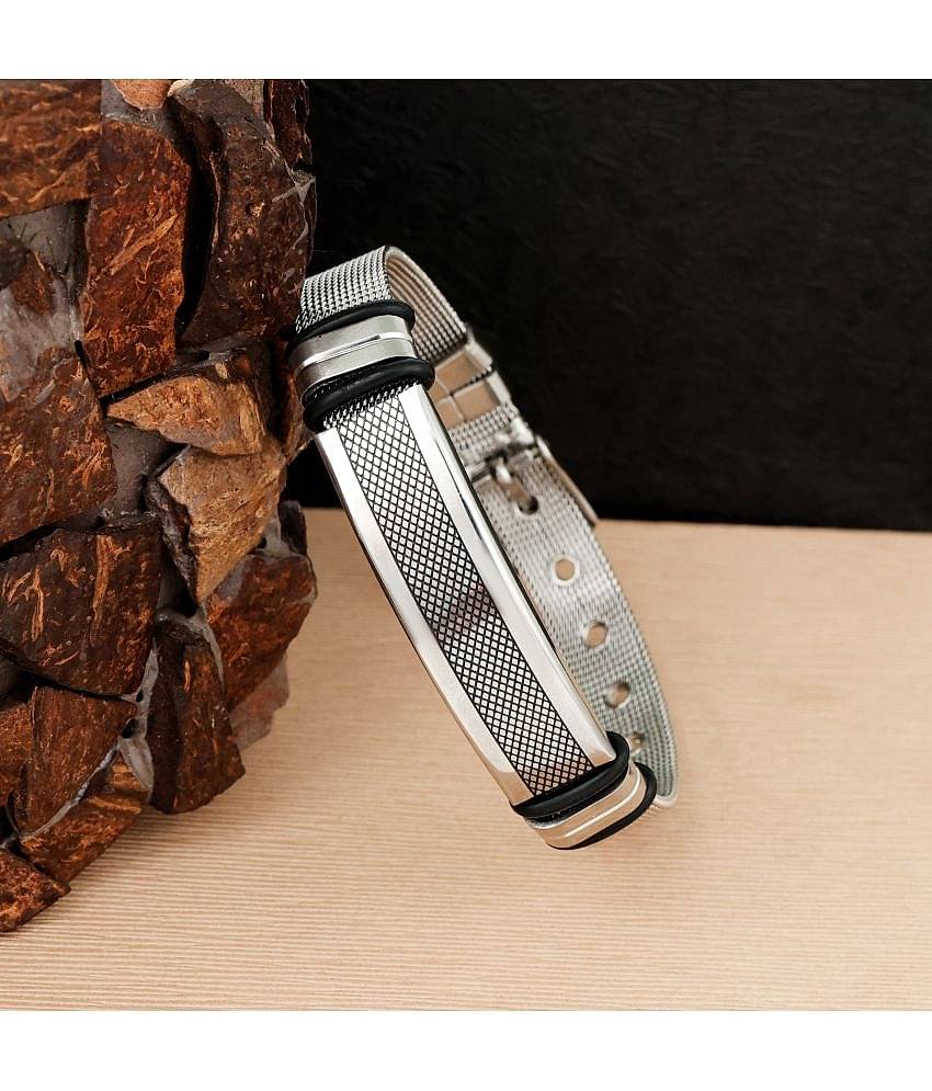 Fashion Frill Stylish Silver Chain For Men Stainless Steel Compass Silver Chain Pendant With Silver Bracelet For Men Boys Jewellery Combo