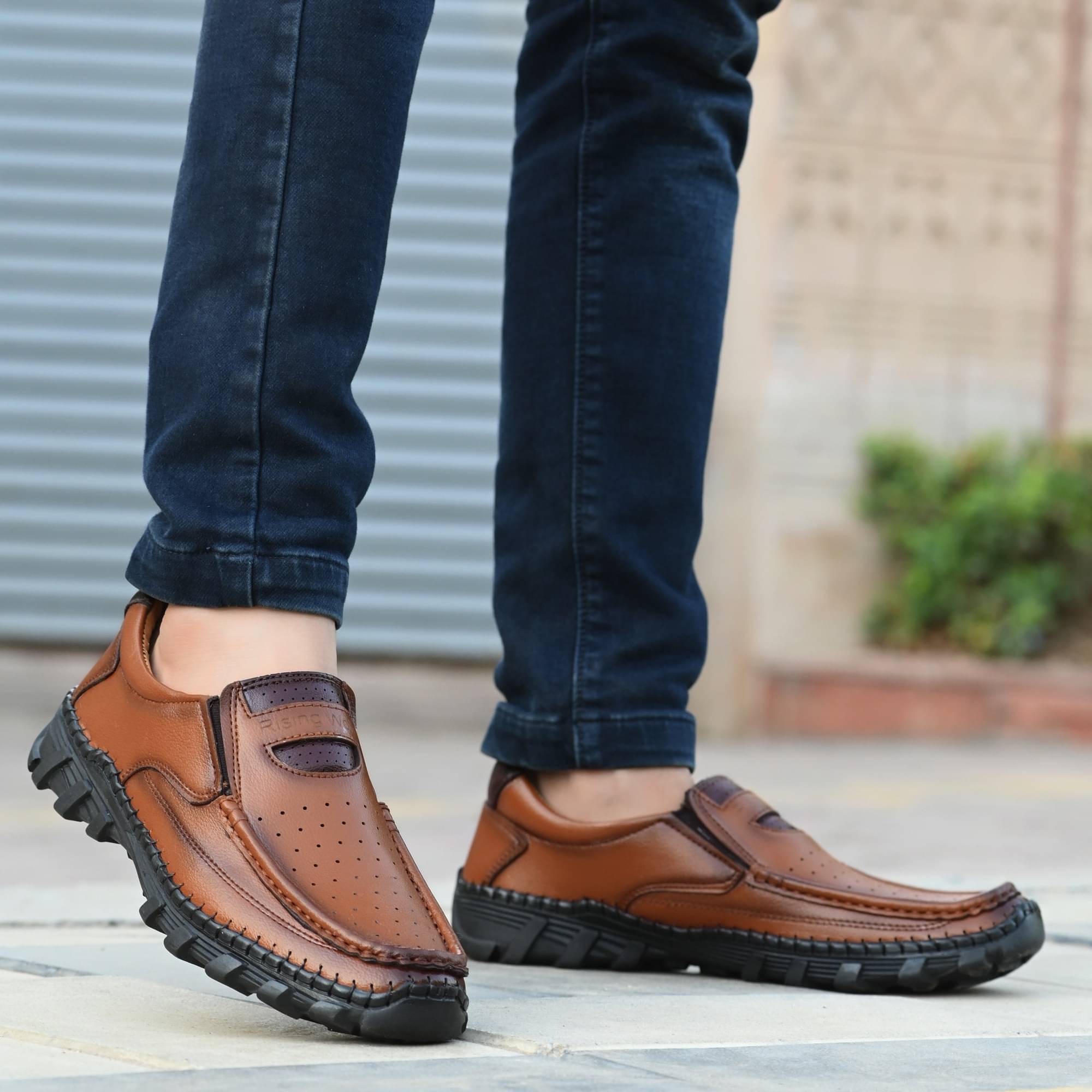    			Rising Wolf 7088-Tan Tan Men's Slip-on Shoes
