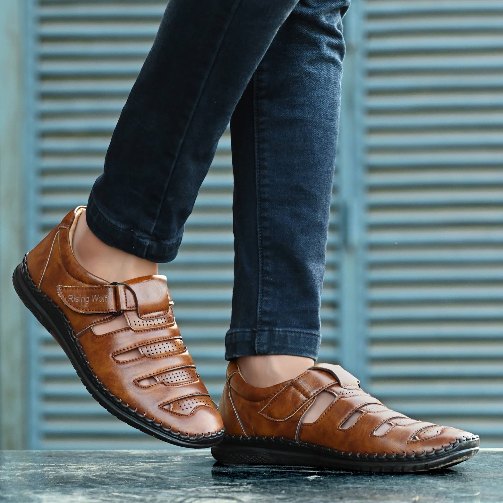 Rising Wolf - Black Men's Sandals