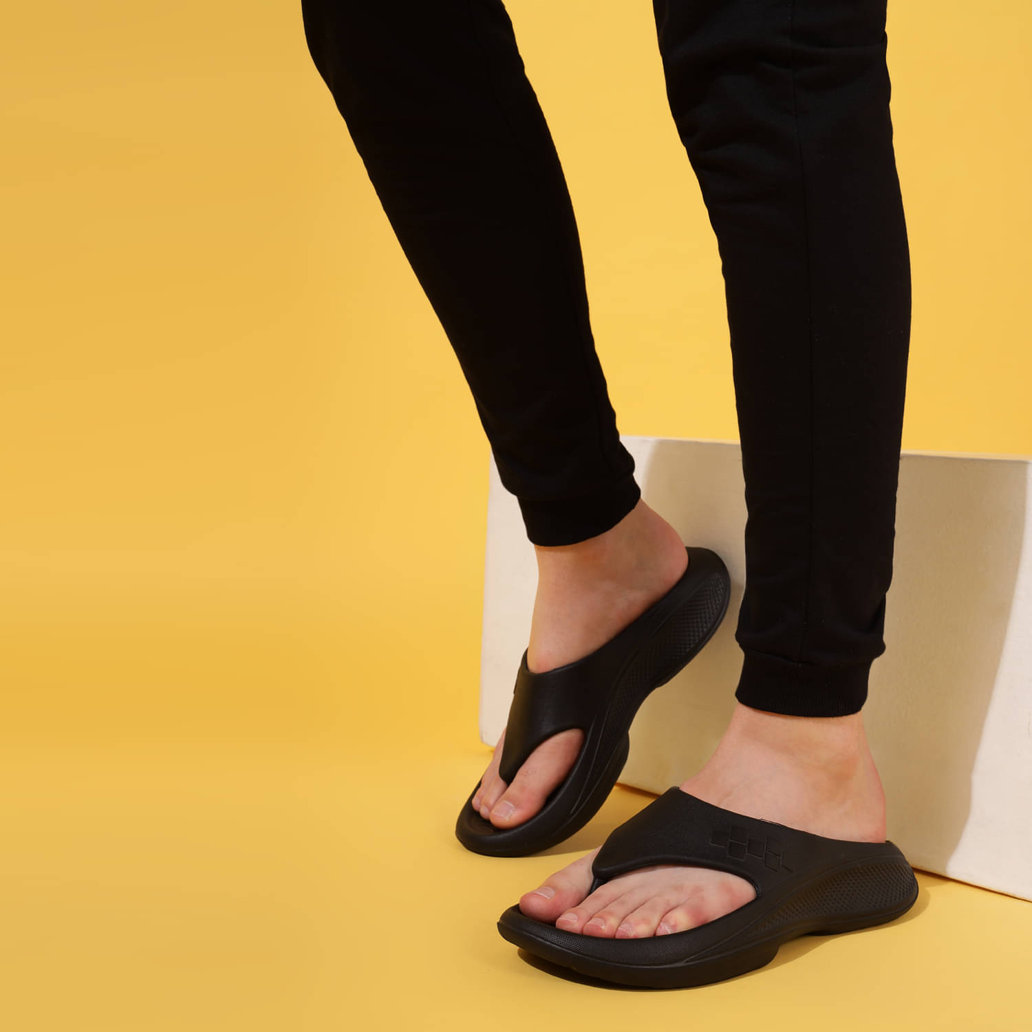     			Yoho Black Men's Thong Flip Flop