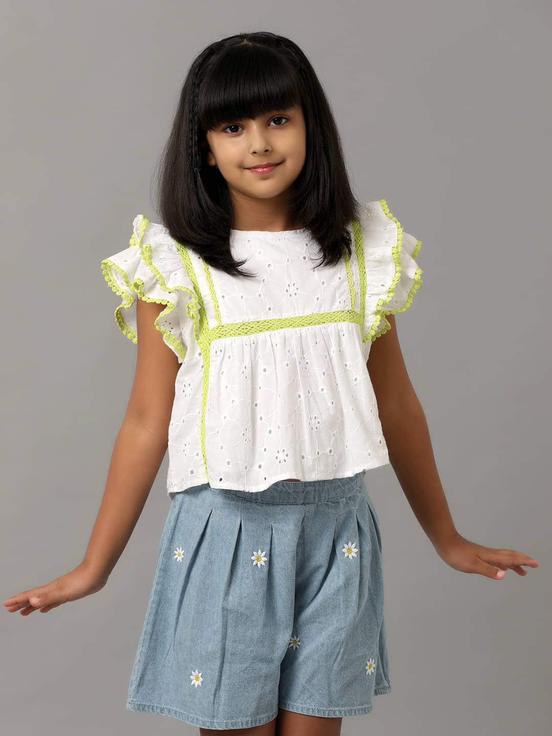     			Under Fourteen Only Pack of 1 Girls Cotton Top ( White )