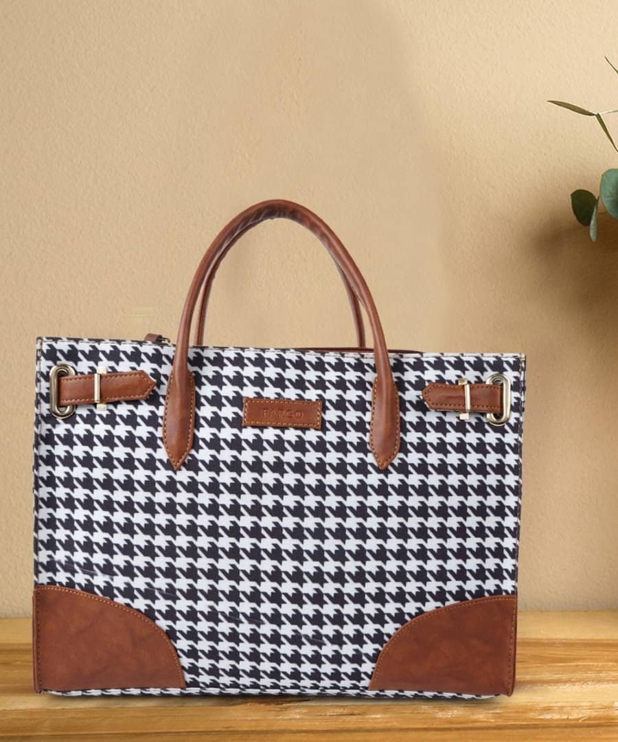     			Fargo White,Black Canvas Shoulder Bag
