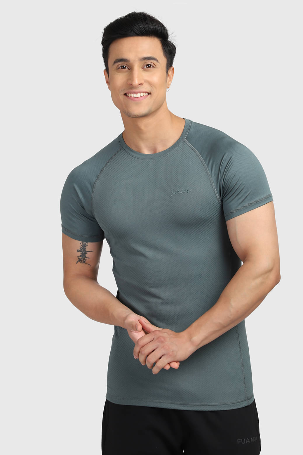 Fuaark Dark Green Polyester Slim Fit Men's Sports T-Shirt ( Pack of 1 ) Fuaark Dark Green Polyester Slim Fit Men's Sports T-Shirt ( Pack of 1 )