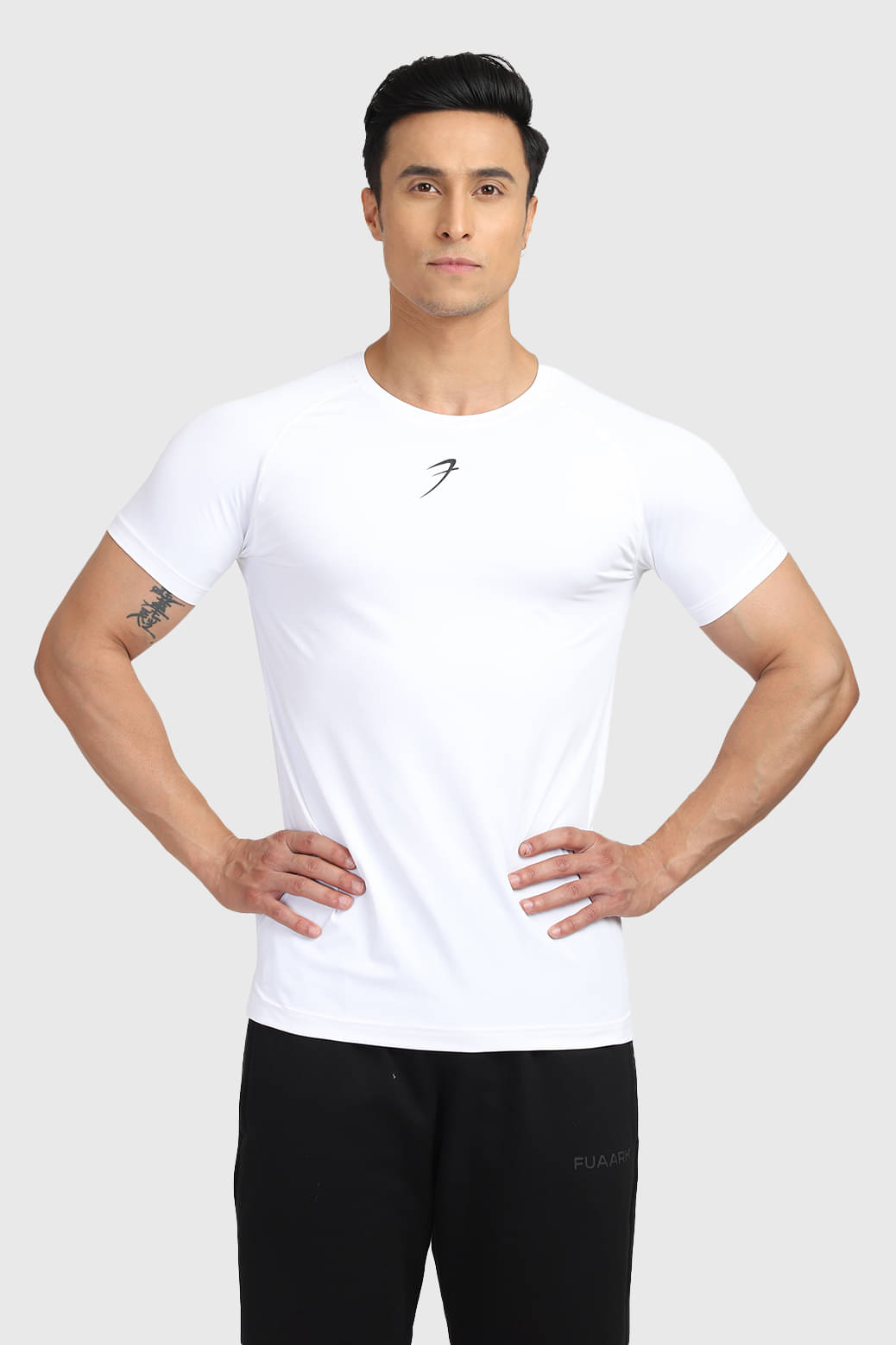     			Fuaark White Polyester Slim Fit Men's Sports T-Shirt ( Pack of 1 )