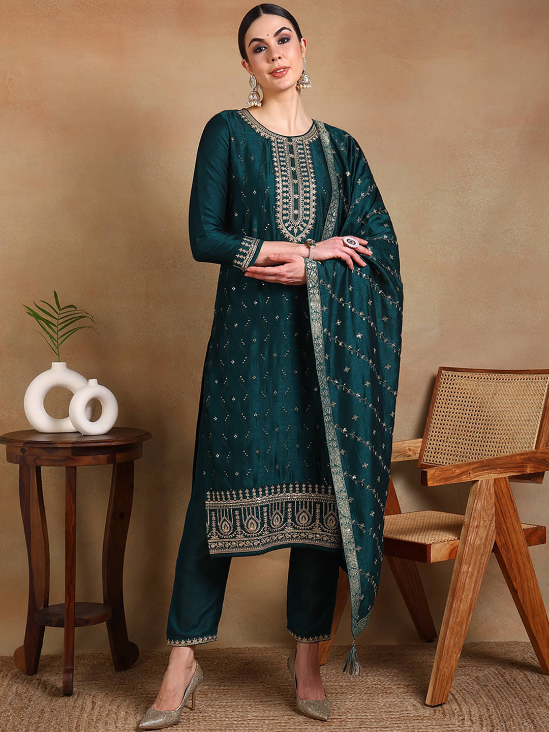 Vaamsi Silk Blend Embellished Kurti With Pants Women's Stitched Salwar Suit - Green ( Pack of 1 )     			Vaamsi Silk Blend Embellished Kurti With Pants Women's Stitched Salwar Suit - Green ( Pack of 1 )