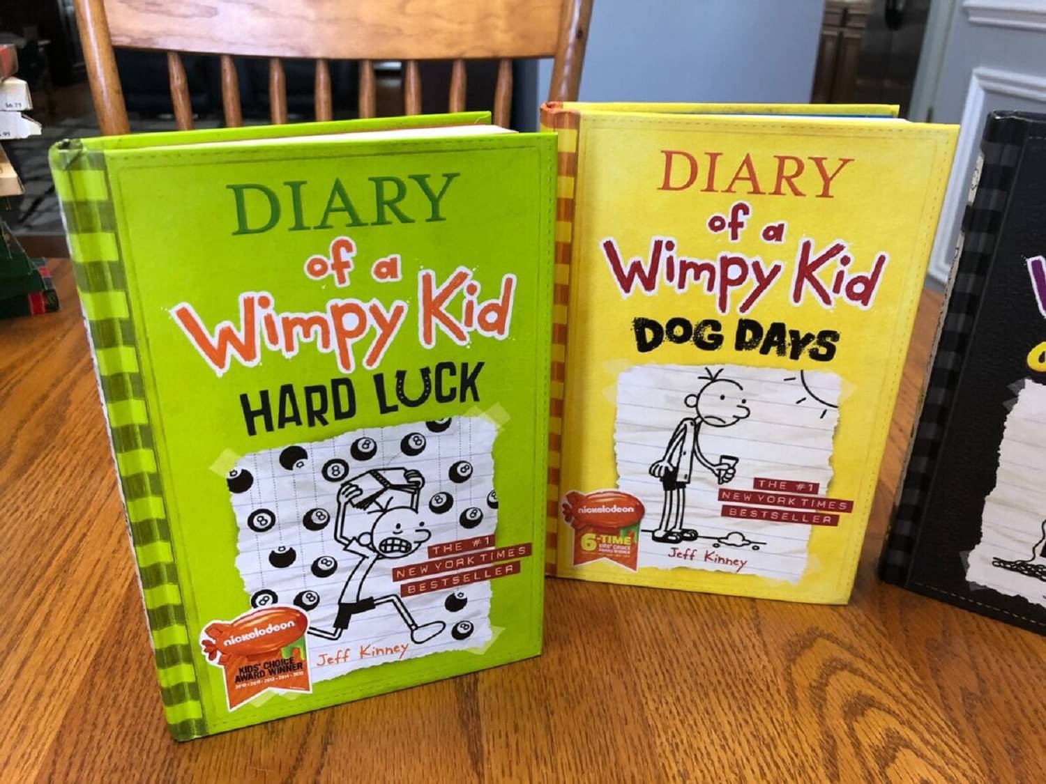     			combo of 2 book Hard Luck& dog day