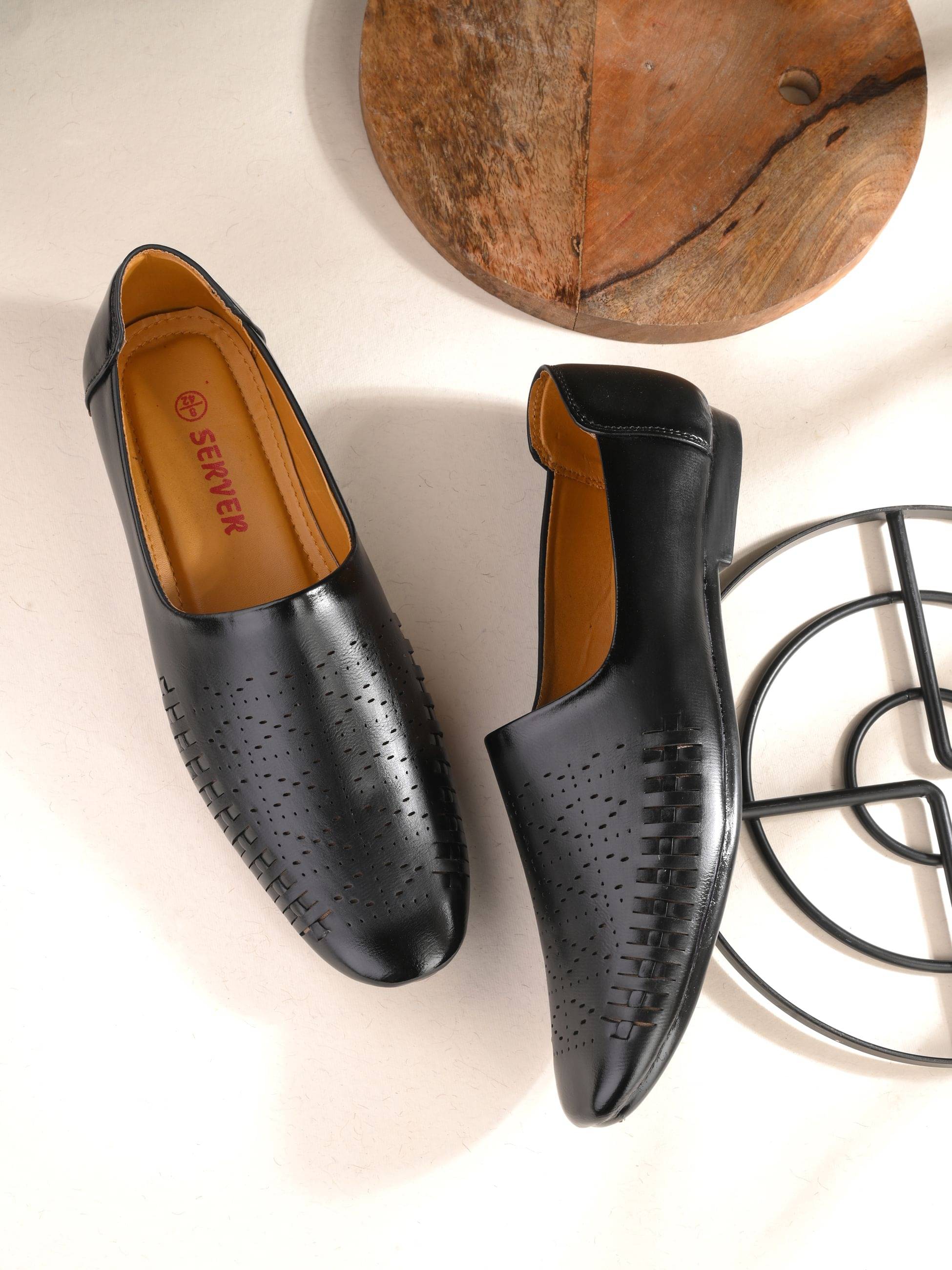     			server Black Men's Jutti