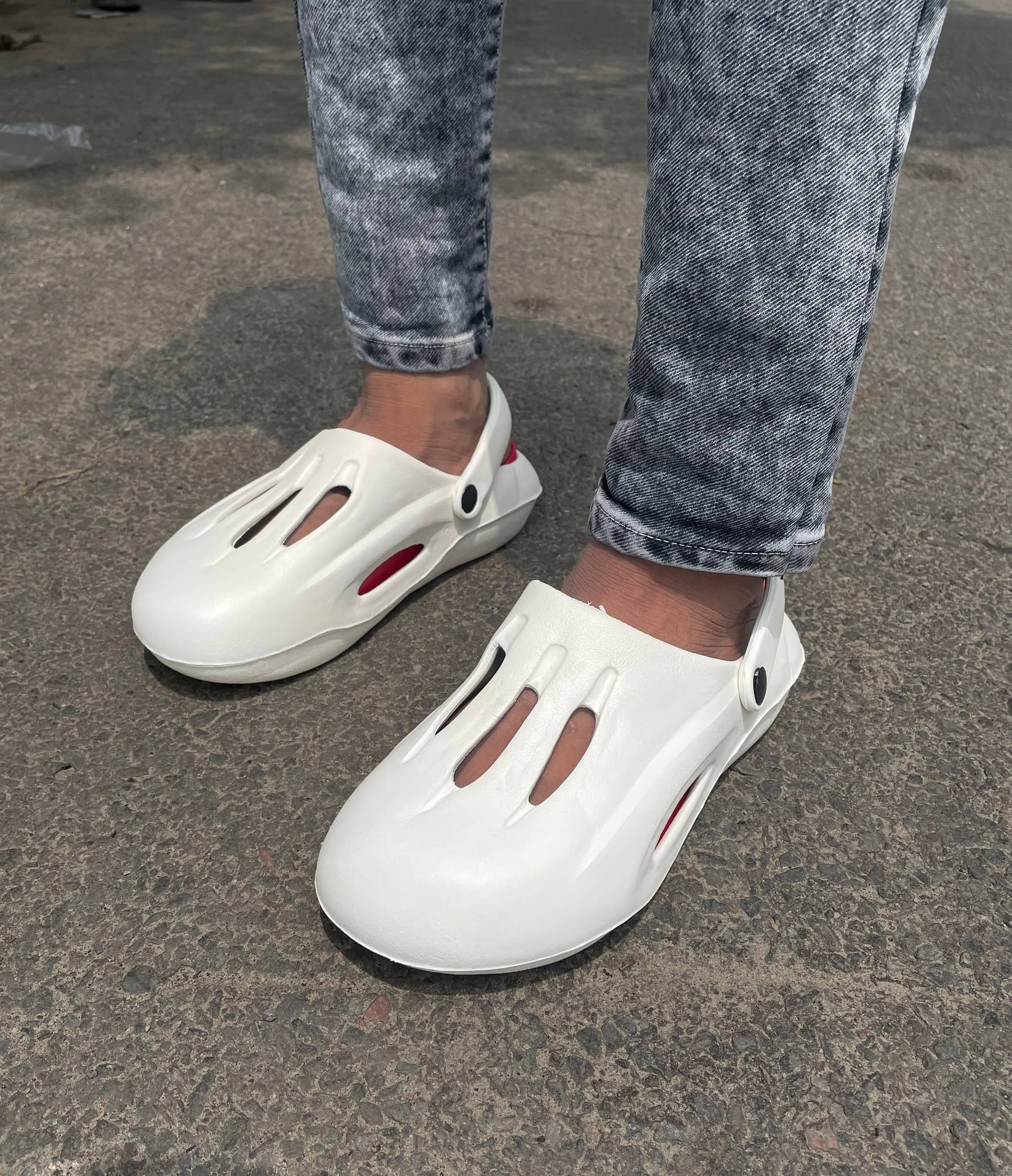 Fabbmate - Red Men's Clogs
