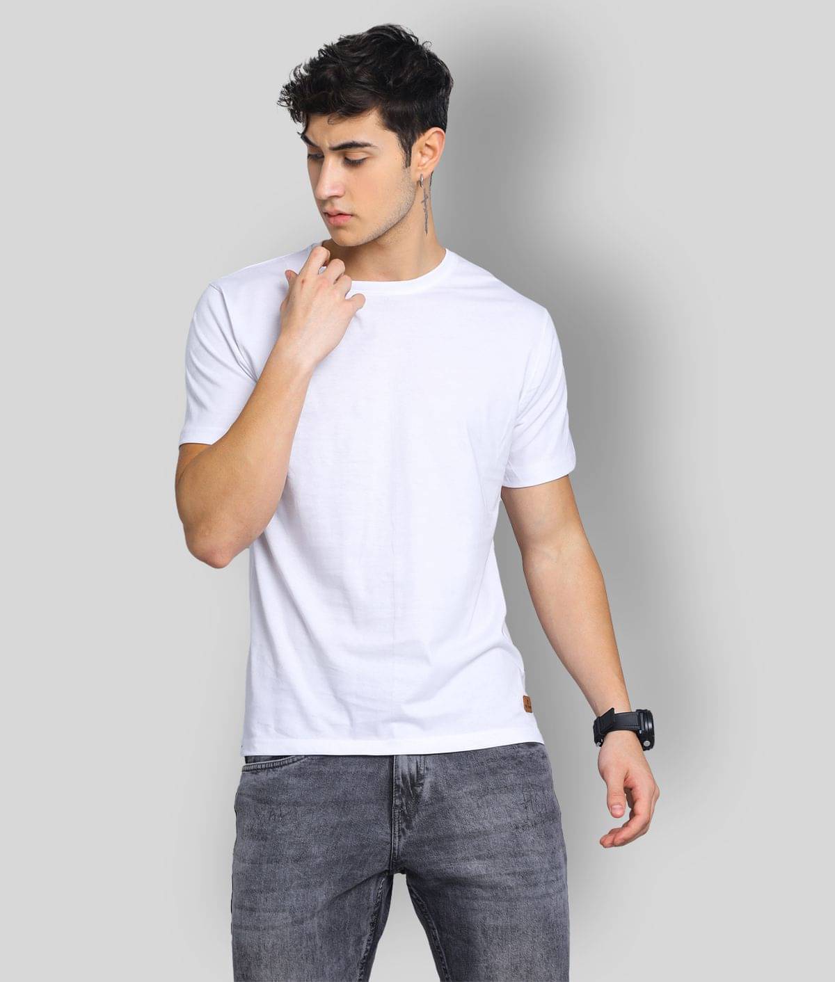FOKSCREW Pack of 1 Cotton Blend Regular Fit Men's T-Shirt ( White )     			FOKSCREW Pack of 1 Cotton Blend Regular Fit Men's T-Shirt ( White )