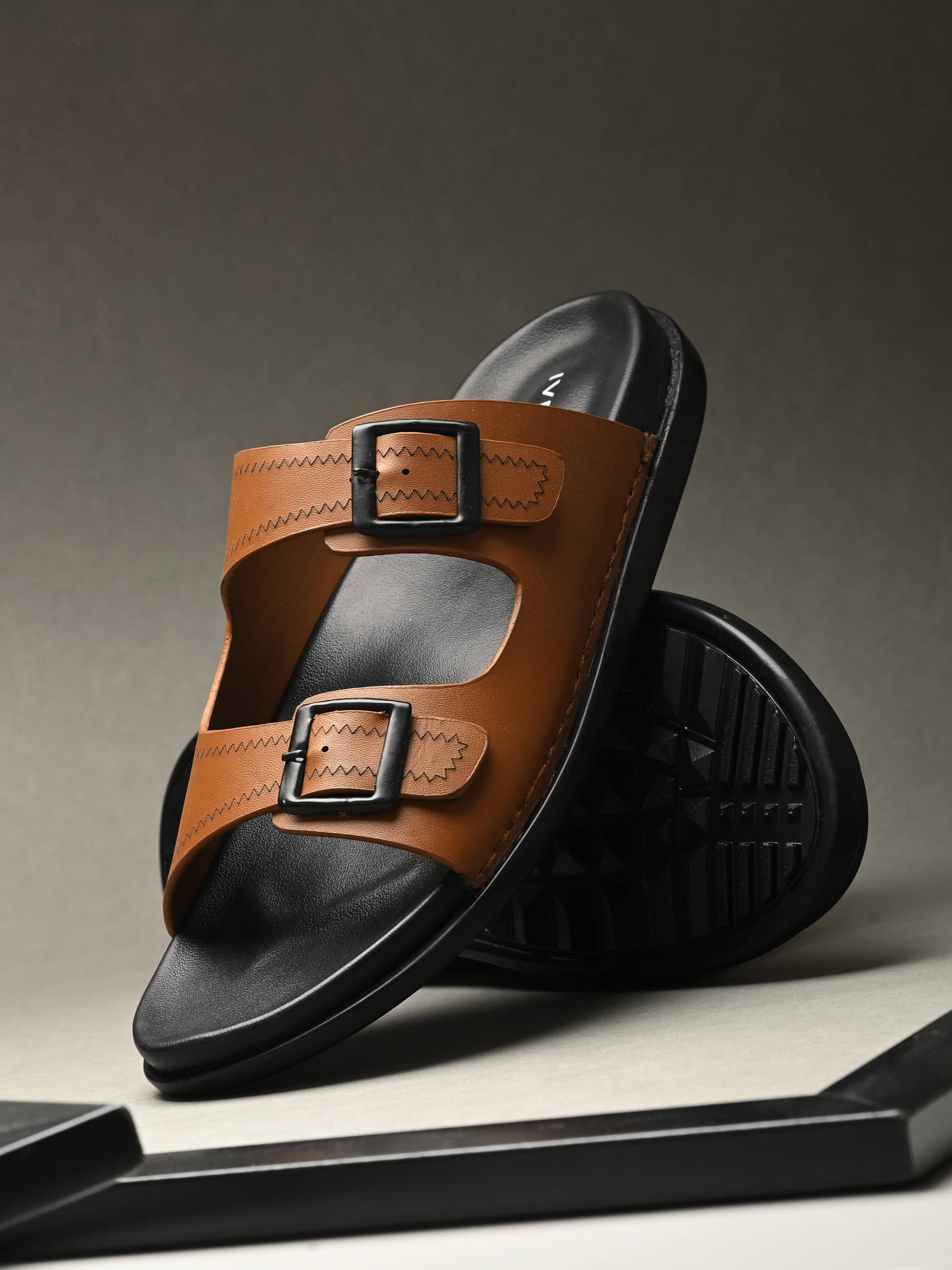 IVRAH Tan Men's Leather Slipper