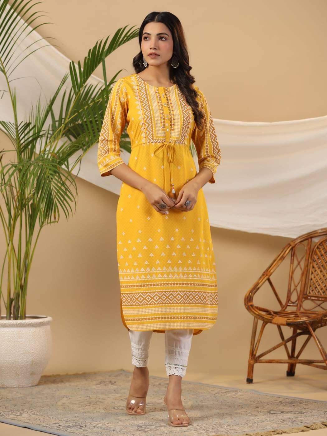 Juniper Rayon Printed Straight Women's Kurti - Mustard ( Pack of 1 ) Juniper Rayon Printed Straight Women's Kurti - Mustard ( Pack of 1 )
