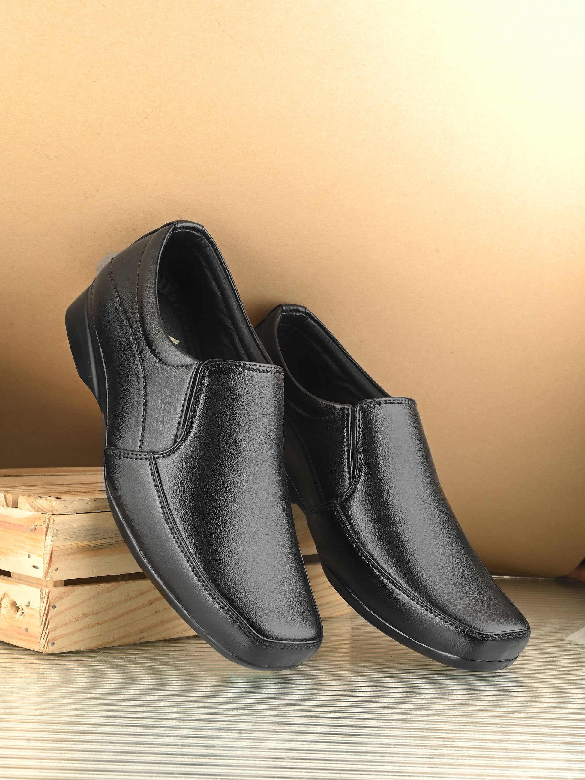 Port Black Men's Slip On Formal Shoes Port Black Men's Slip On Formal Shoes