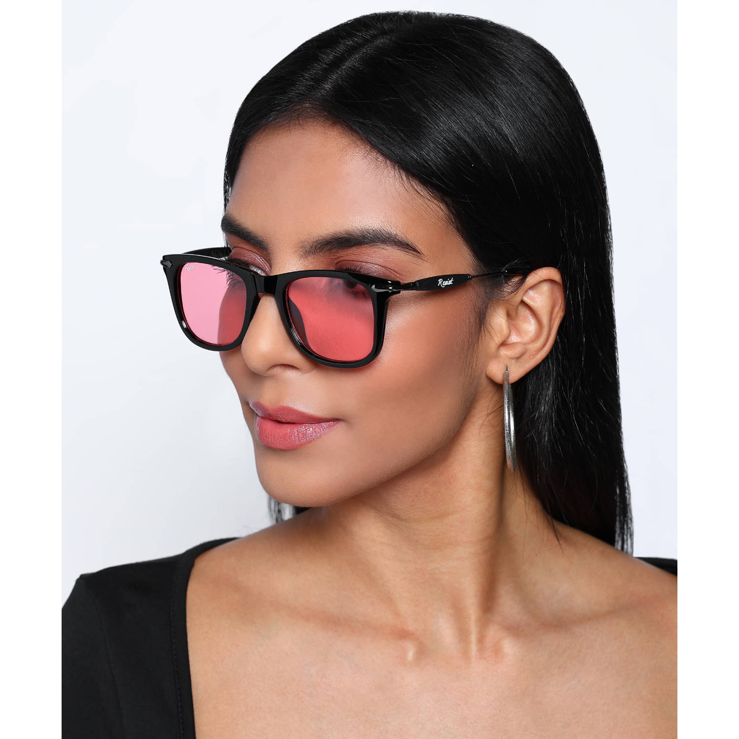     			RESIST EYEWEAR Black Rectangular Sunglasses ( Pack of 1 )