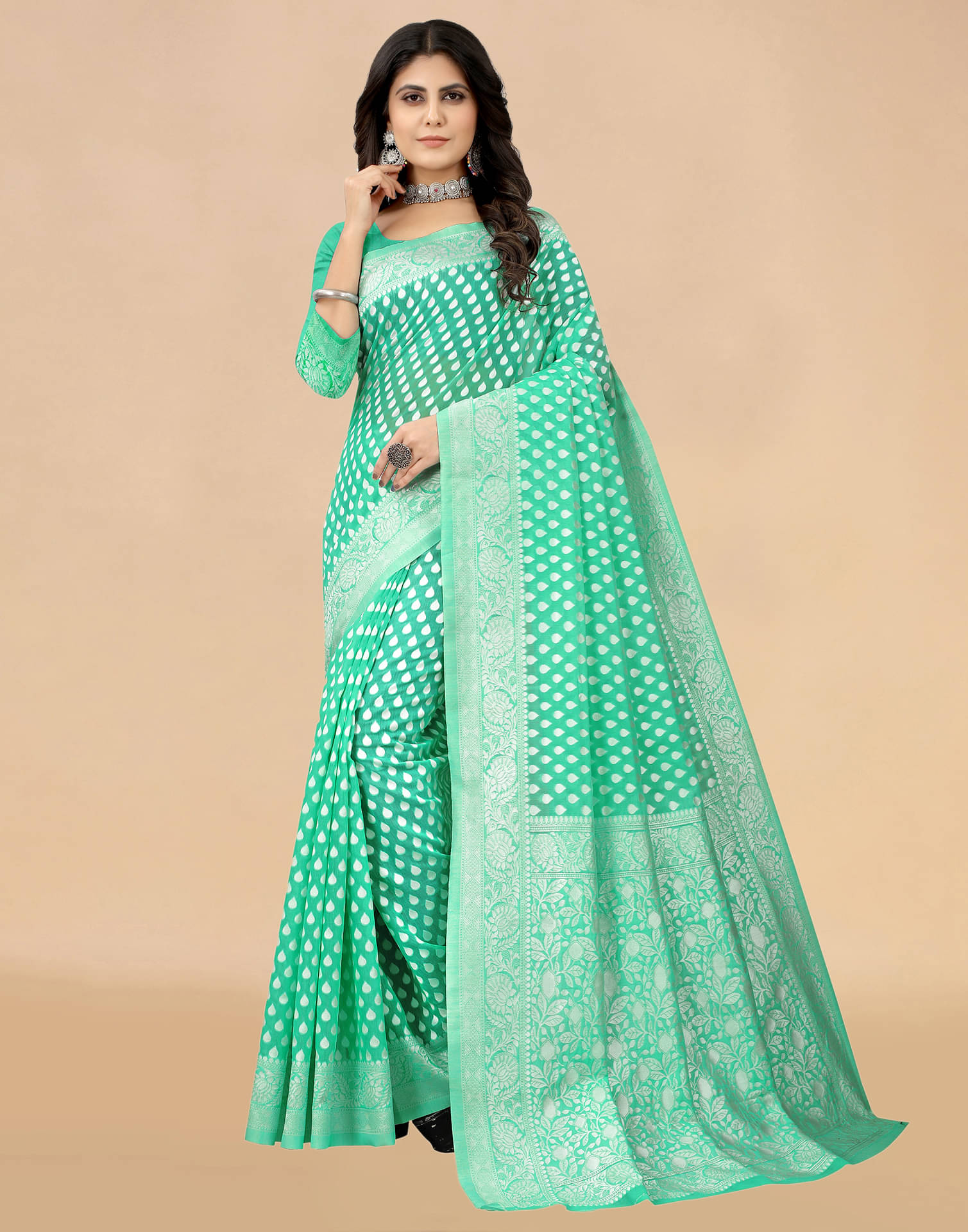 Satrani Cotton Blend Self Design Saree With Unstitched Blouse Piece ( Green ) Satrani Cotton Blend Self Design Saree With Unstitched Blouse Piece ( Green )