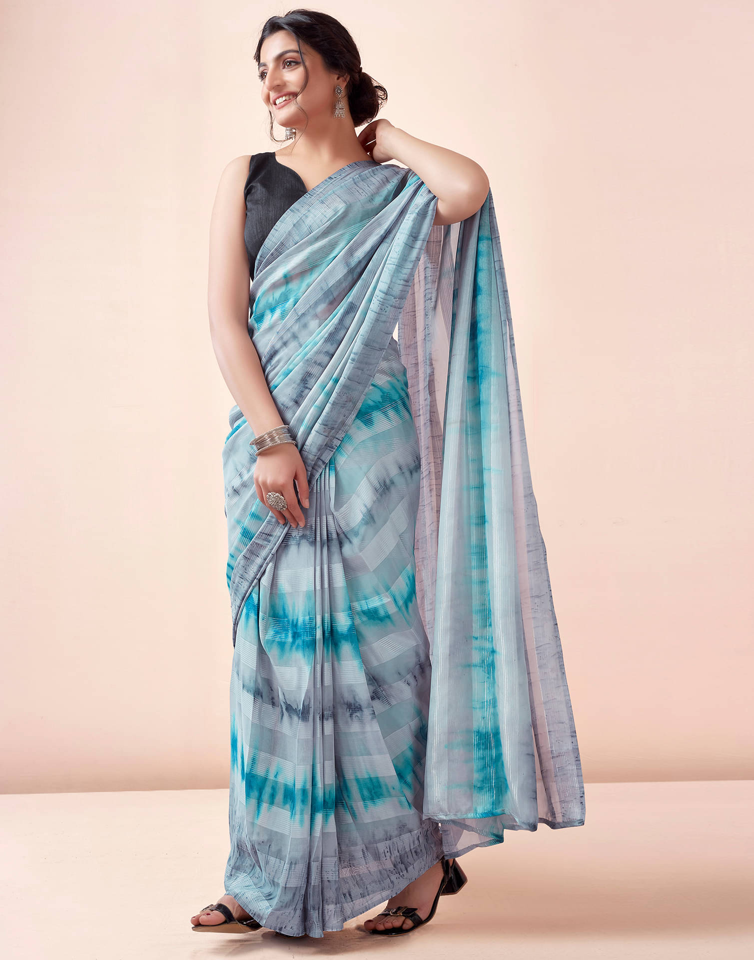     			Satrani Georgette Printed Ready to Wear Saree With Unstitched Blouse Piece ( Light Grey )