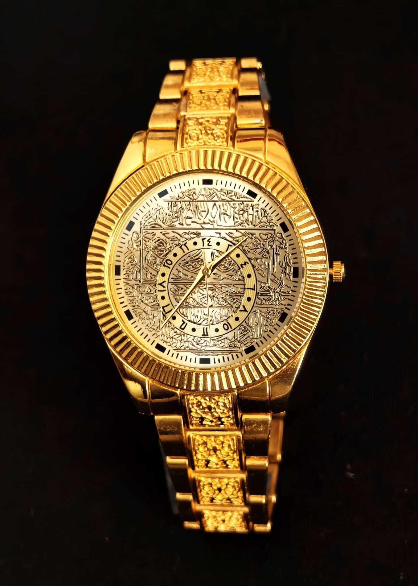     			Renaissance Traders Gold Metal Analog Men's Watch