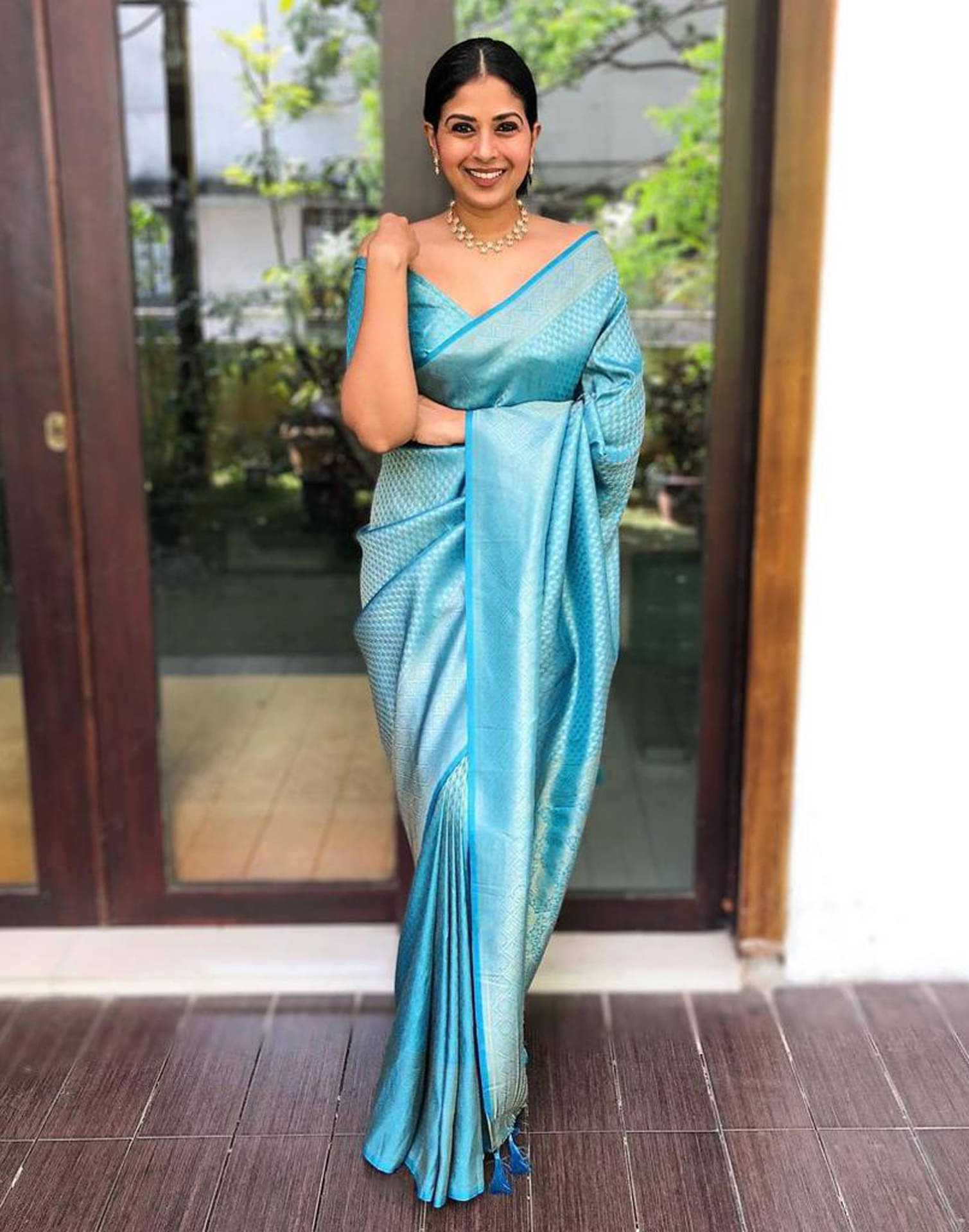 Satrani Art Silk Woven Saree With Unstitched Blouse Piece ( Light Blue ) Satrani Art Silk Woven Saree With Unstitched Blouse Piece ( Light Blue )