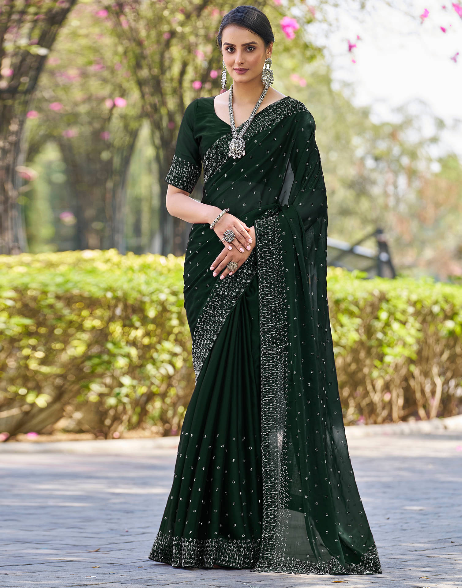 Satrani Georgette Embellished Saree With Unstitched Blouse Piece ( Green ) Satrani Georgette Embellished Saree With Unstitched Blouse Piece ( Green )