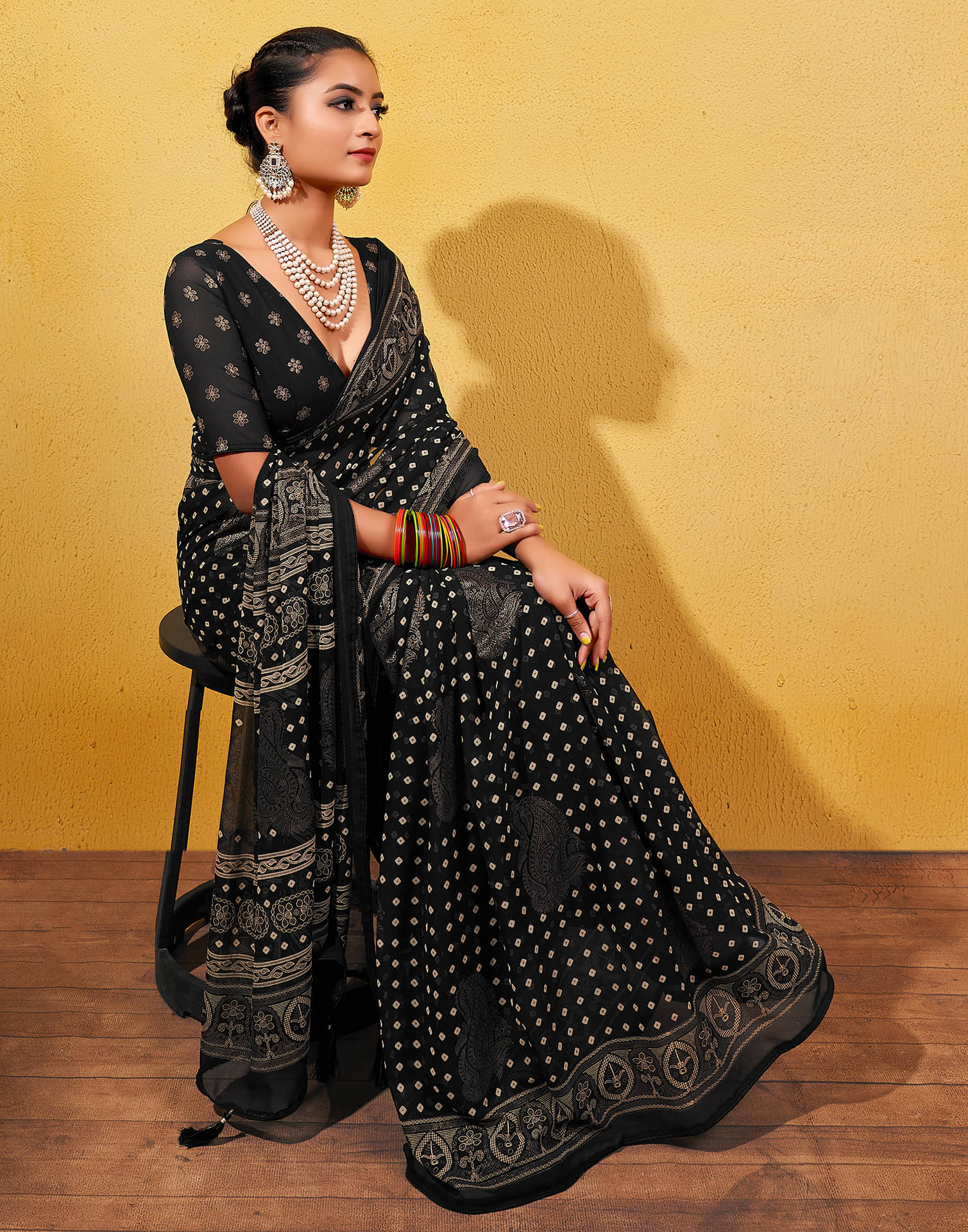     			Satrani Georgette Printed Saree With Unstitched Blouse Piece ( Black )