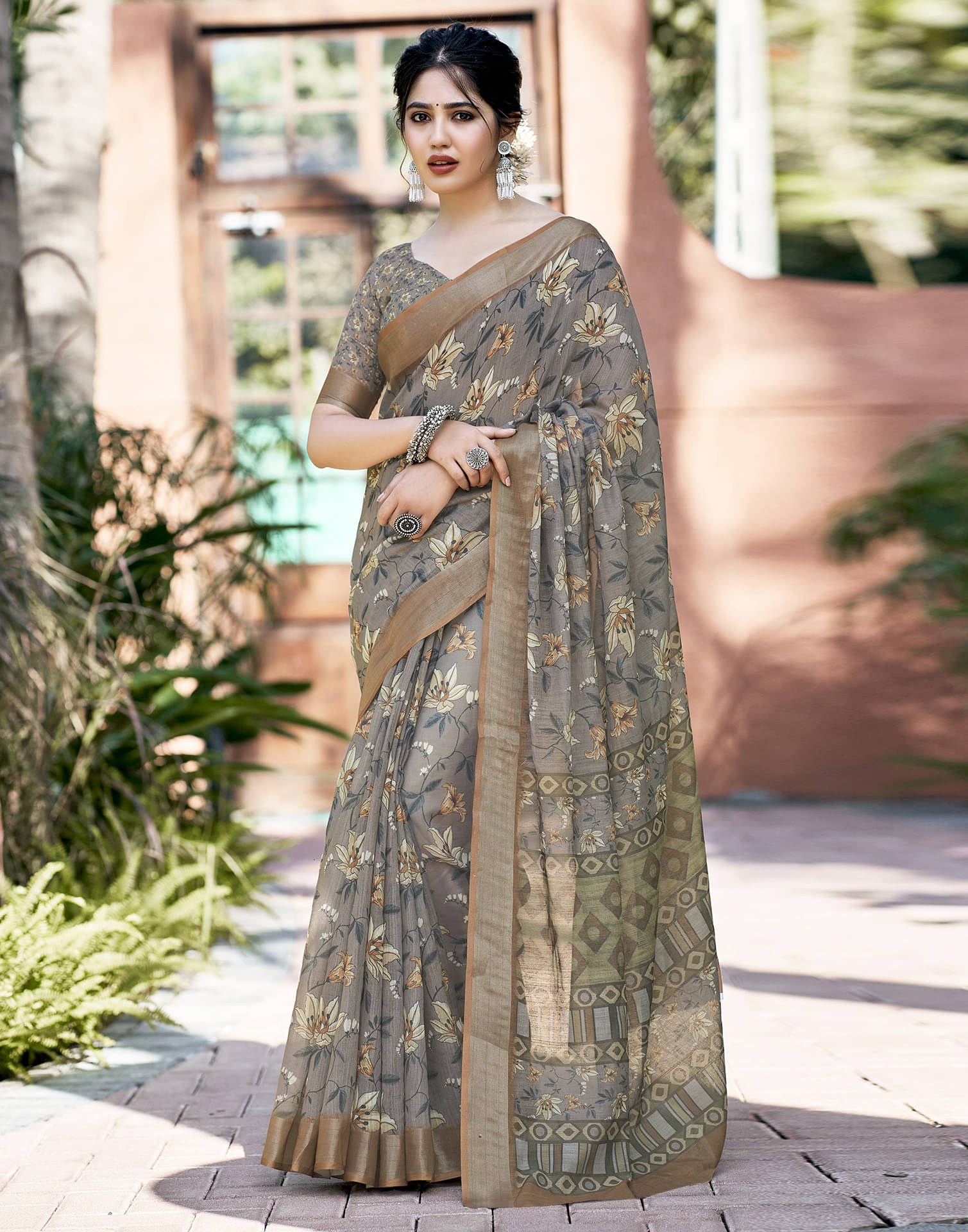 Satrani Linen Printed Saree With Unstitched Blouse Piece ( Brown ) Satrani Linen Printed Saree With Unstitched Blouse Piece ( Brown )
