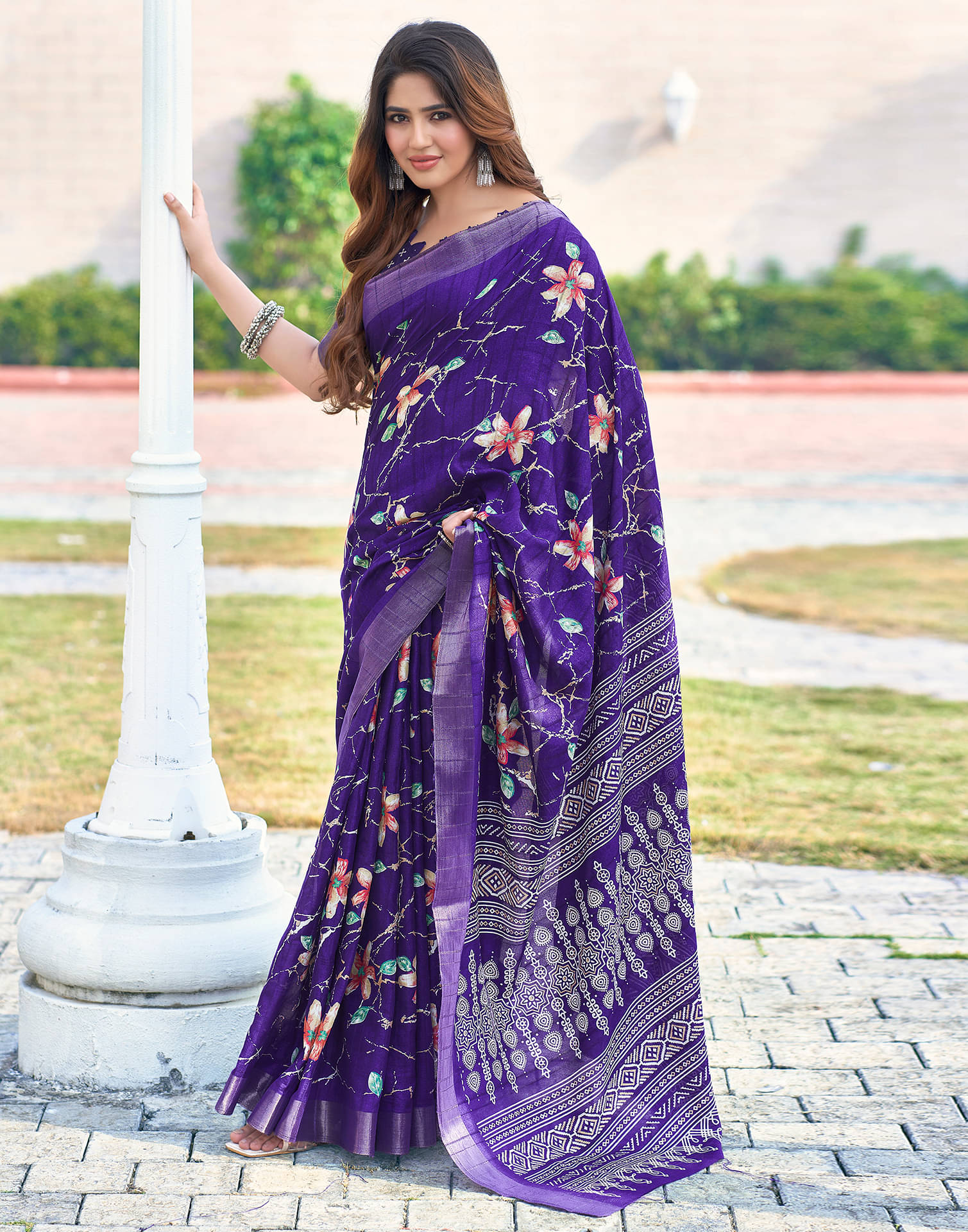 Satrani Silk Printed Saree With Unstitched Blouse Piece ( Purple ) Satrani Silk Printed Saree With Unstitched Blouse Piece ( Purple )