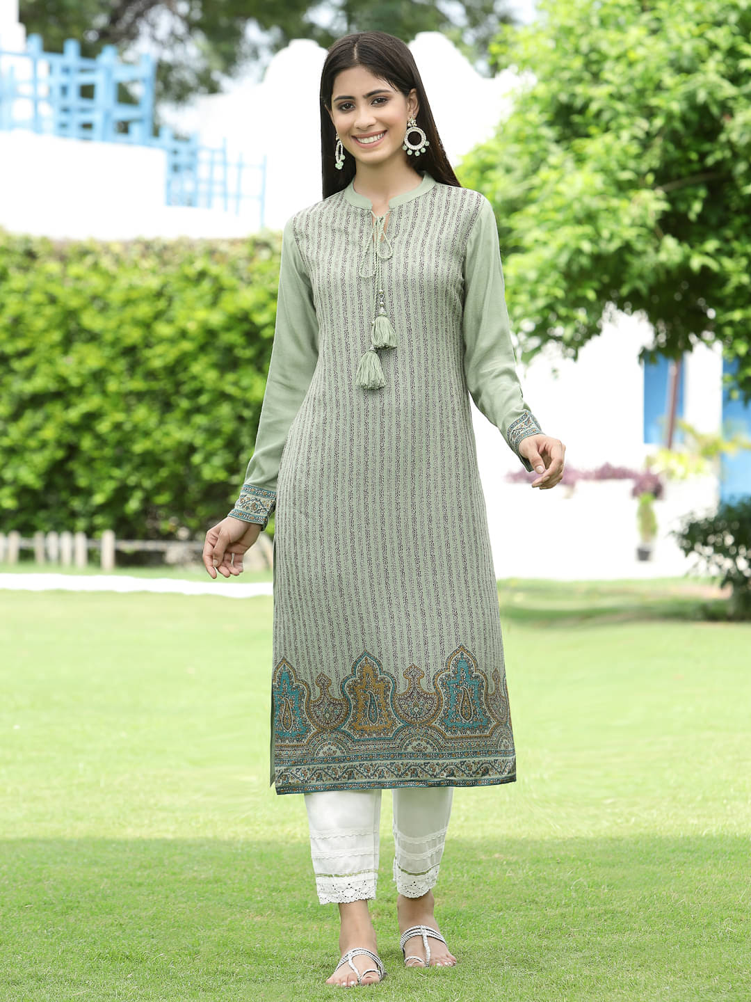     			Juniper Acrylic Printed Straight Women's Kurti - Green ( Pack of 1 )
