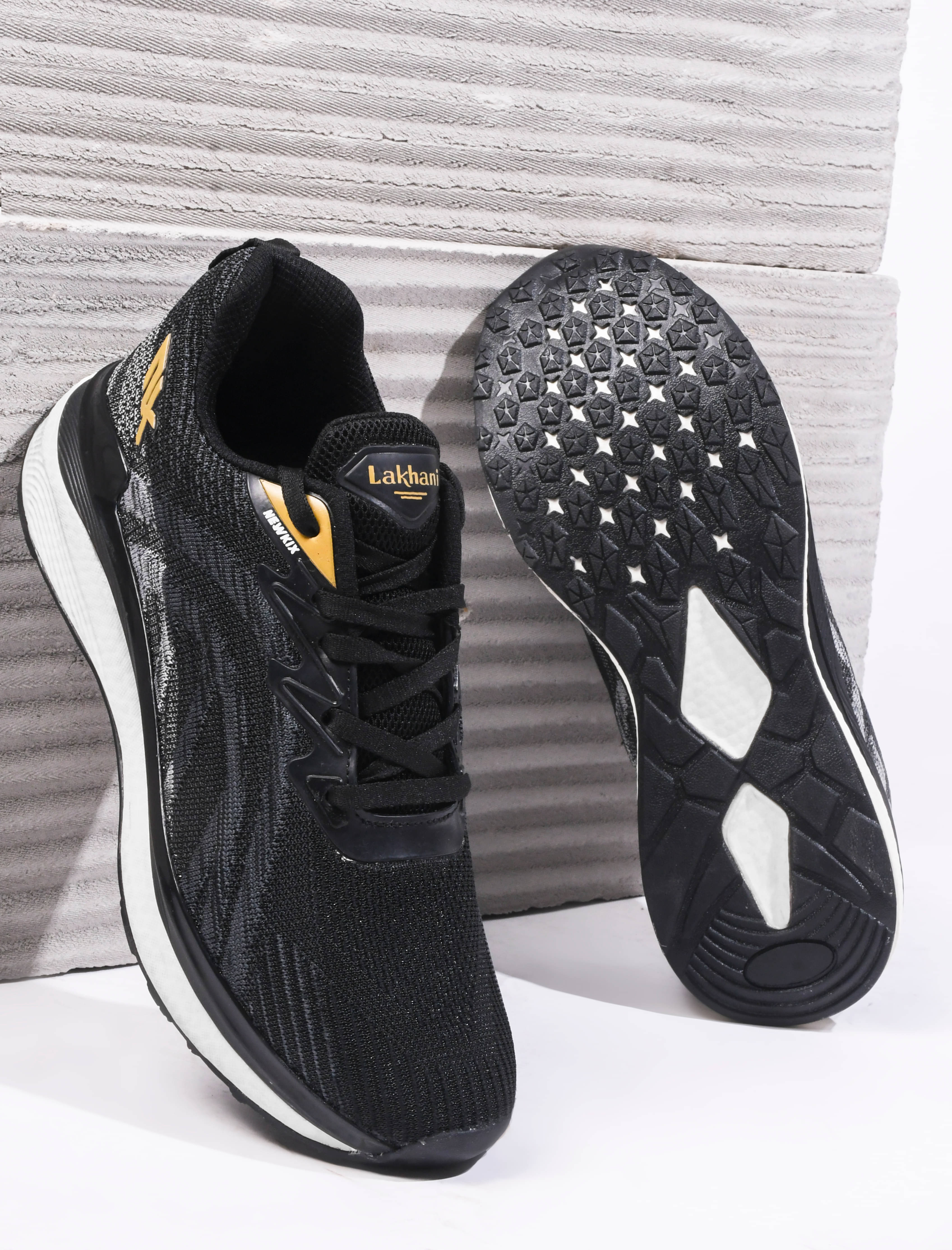     			Lakhani Aashirwad E-Jump_Black-L.Grey Black Men's Sports Running Shoes