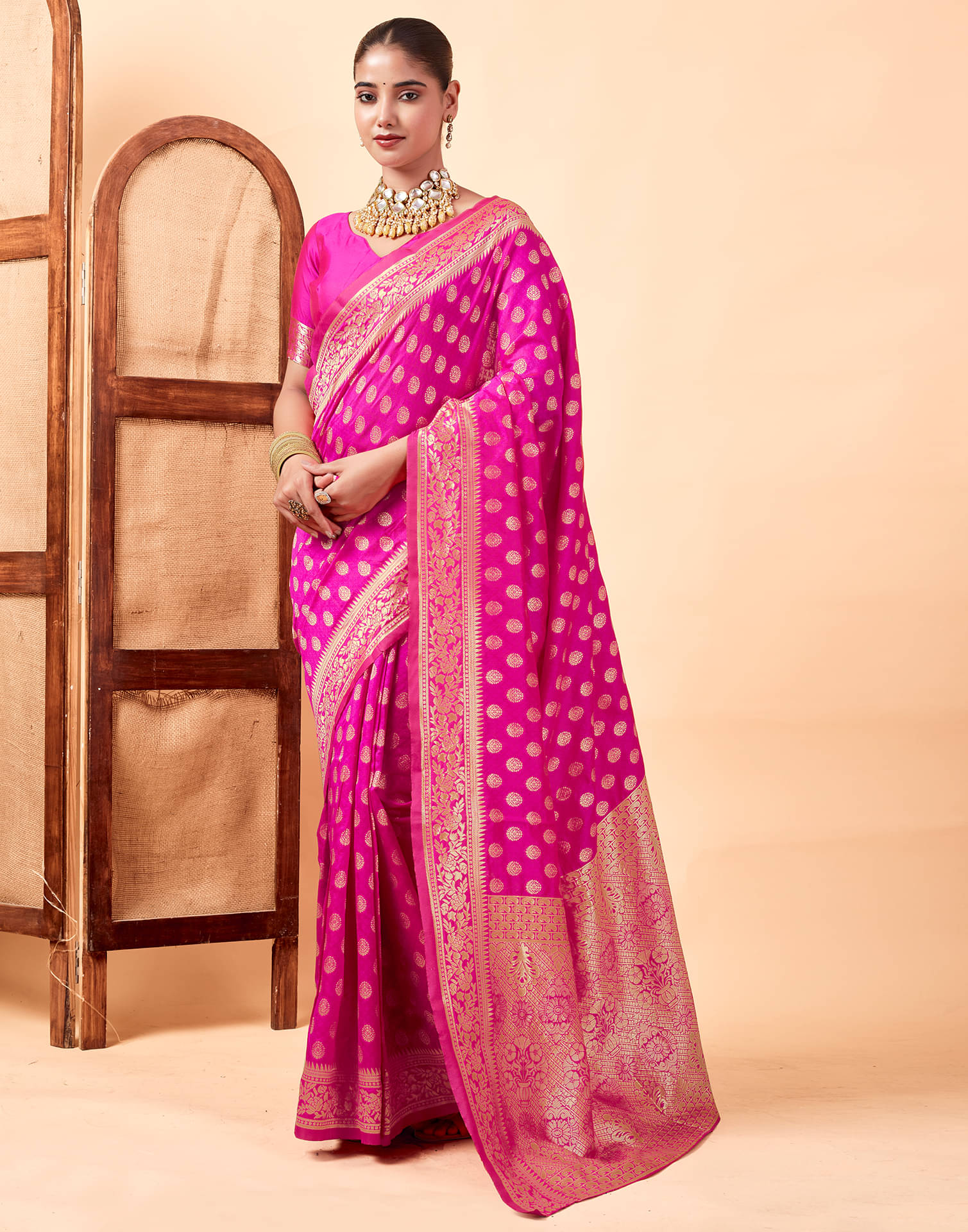     			Satrani Art Silk Self Design Saree With Unstitched Blouse Piece ( Rani )