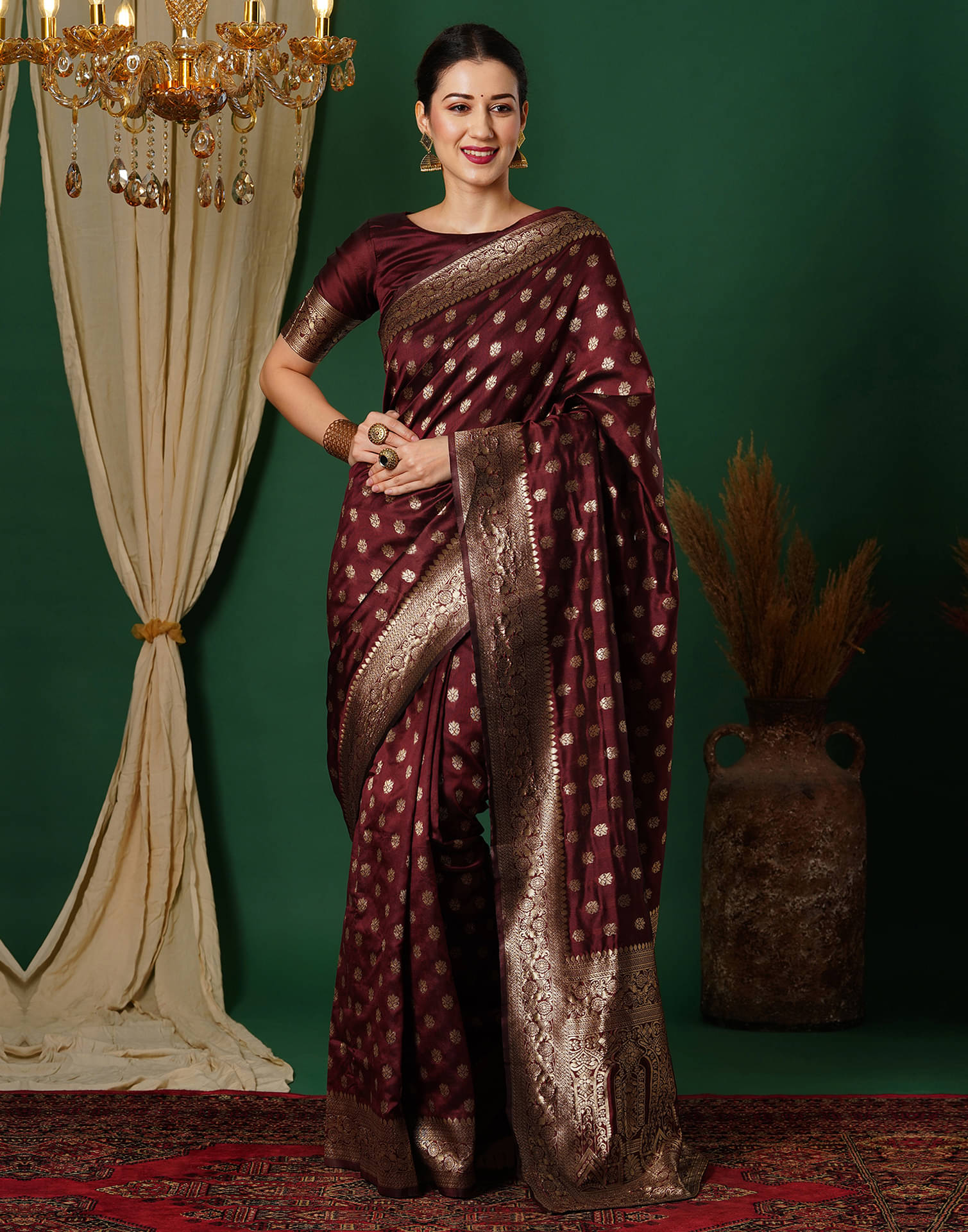     			Satrani Art Silk Woven Saree With Unstitched Blouse Piece ( Maroon )