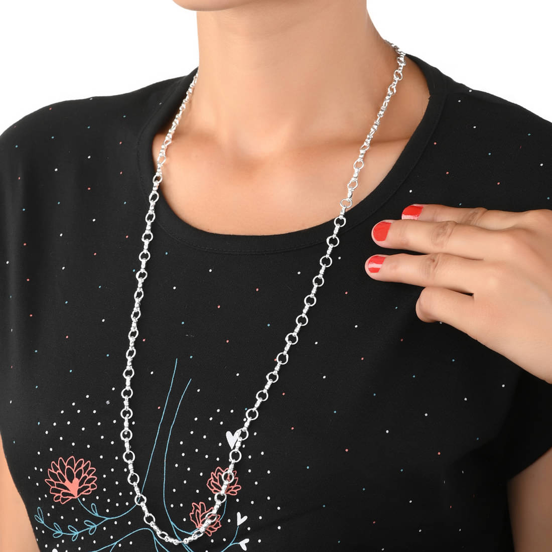     			AanyaCentric Silver Plated Chain ( Set of 1 )