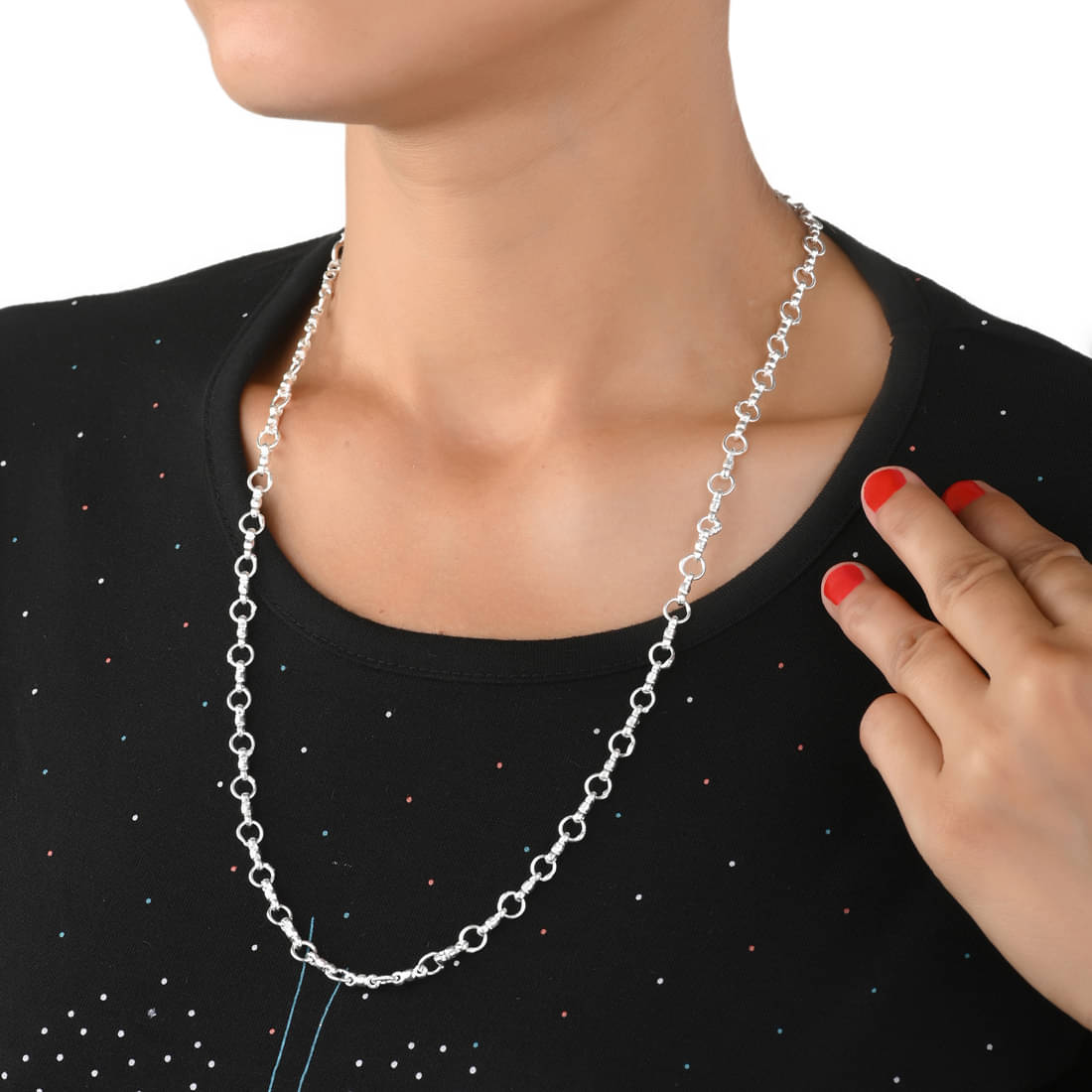     			AanyaCentric Silver Plated Chain ( Set of 1 )