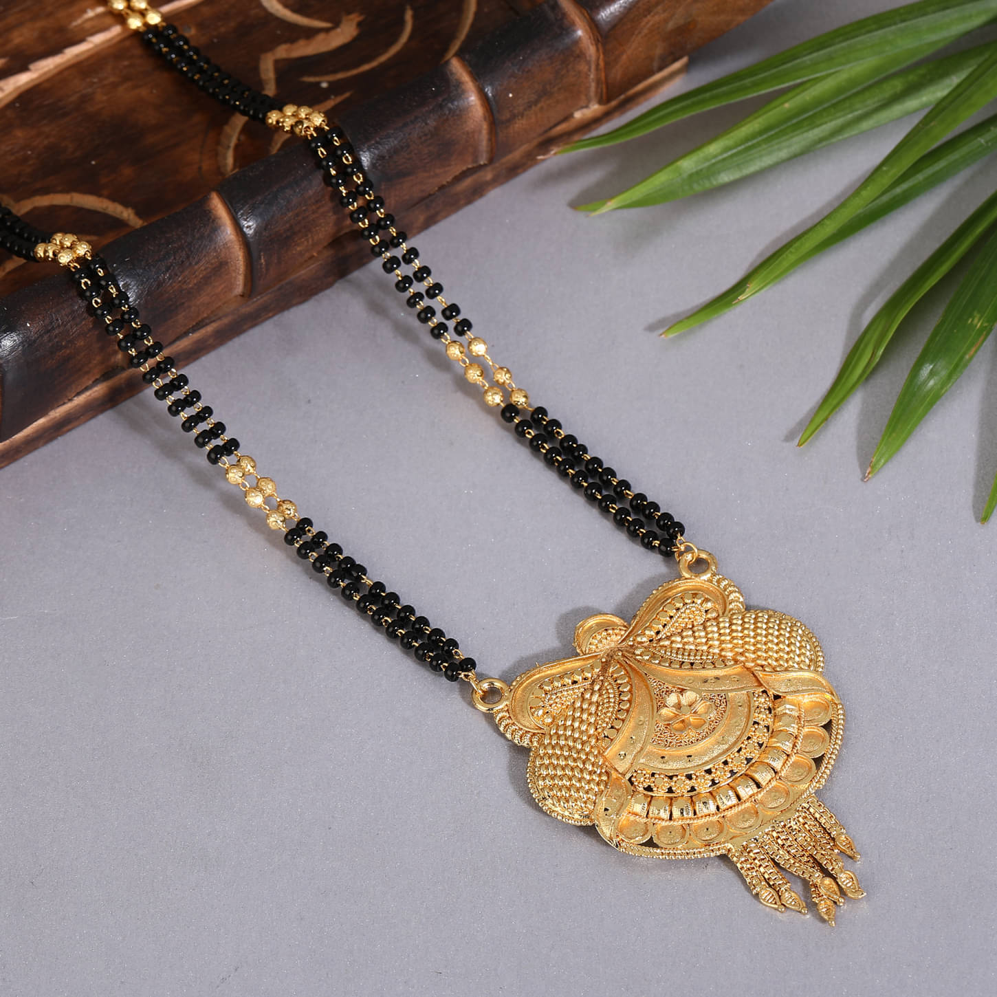     			Bhagya Lakshmi Golden Mangalsutra ( Pack of 1 )