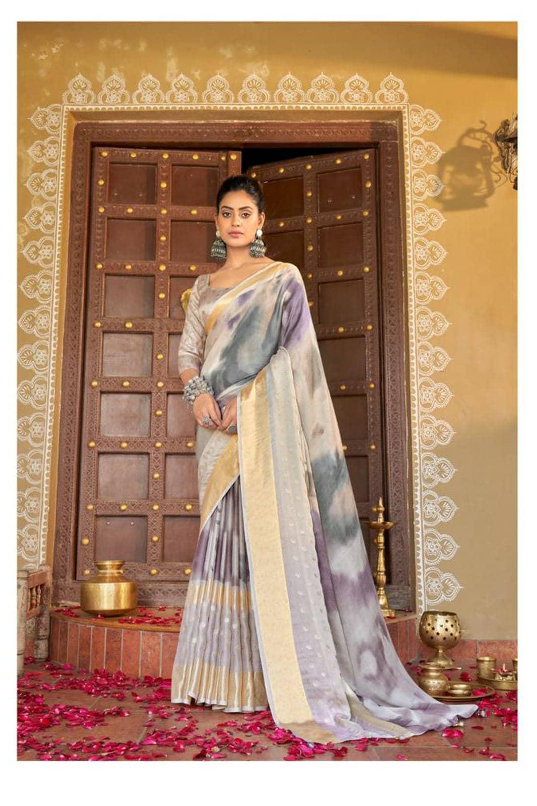 Bhuwal Fashion Chiffon Striped Saree With Unstitched Blouse Piece ( Grey ) - Sarees | Buy online on ZillyBuy