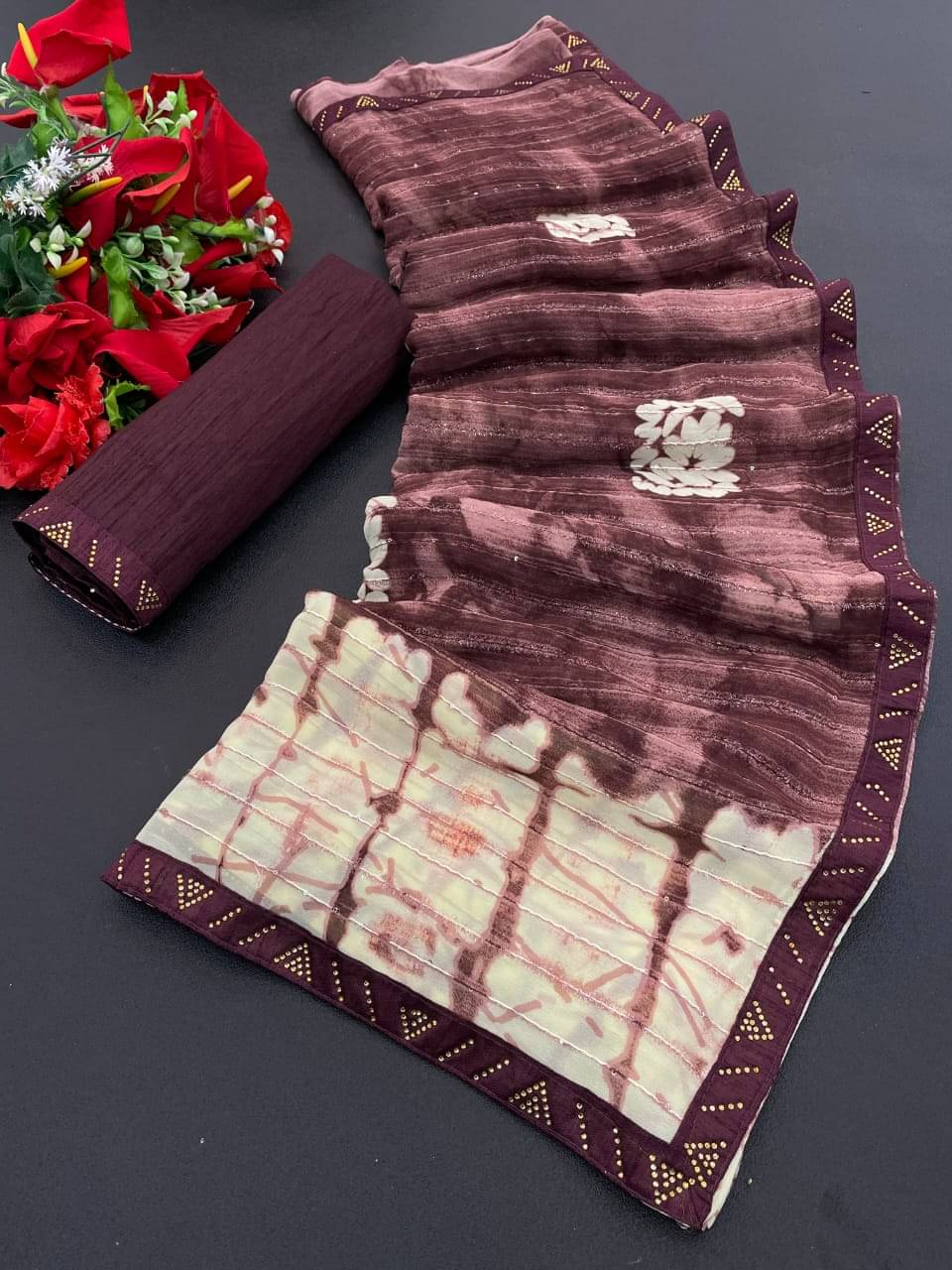     			Bhuwal Fashion Georgette Printed Saree With Unstitched Blouse Piece ( Magenta )