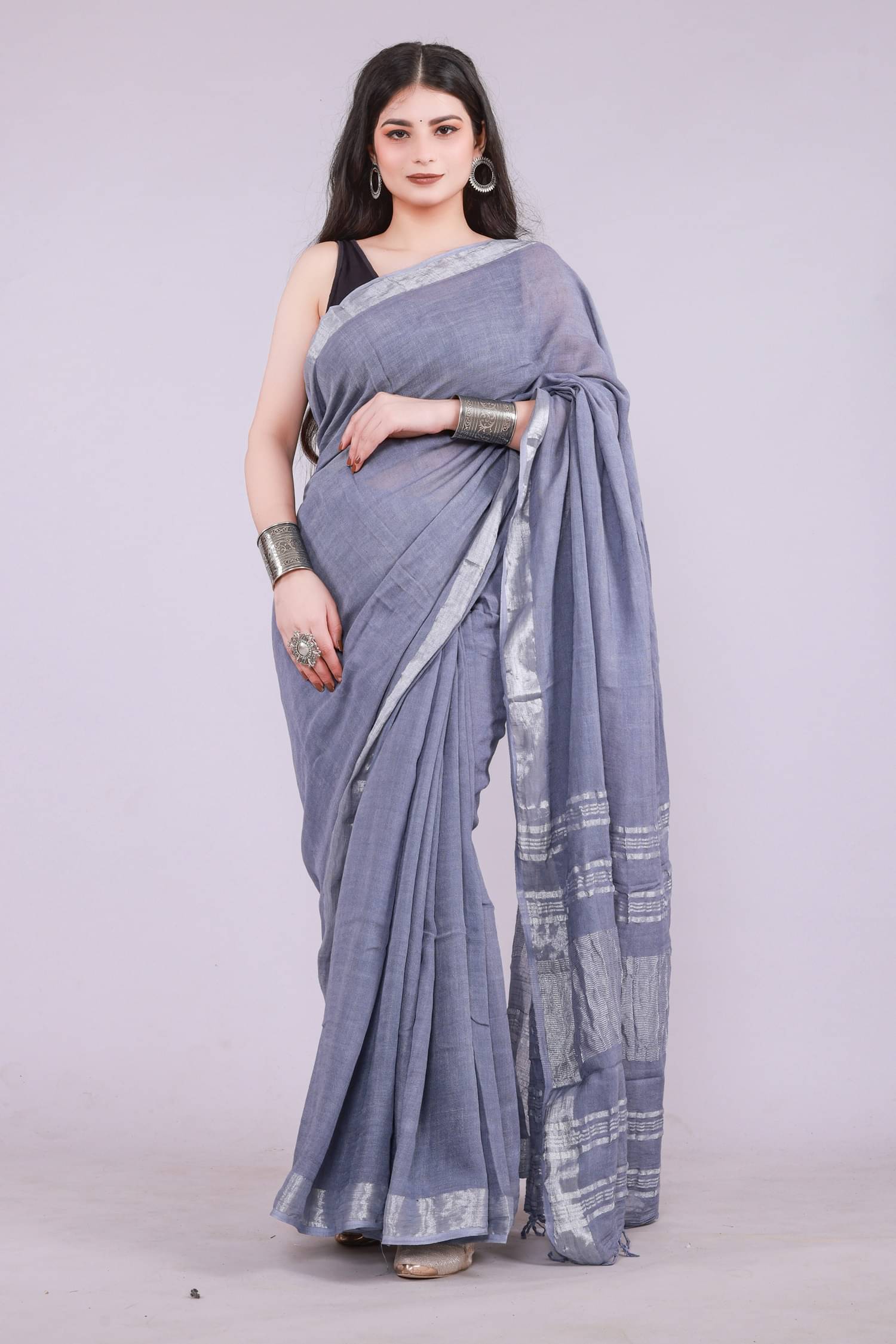     			NOITAERCPR Cotton Solid Saree With Unstitched Blouse Piece ( Grey )