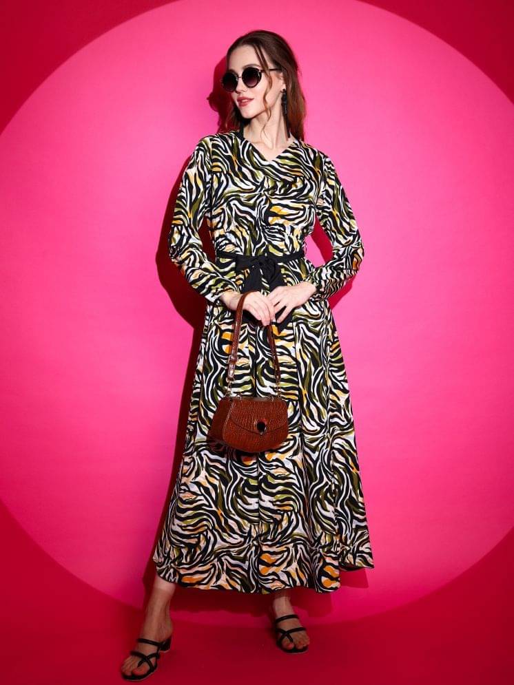     			Sheetal associates Women Crepe Printed Fit & Flare Dress ( Multicolor )