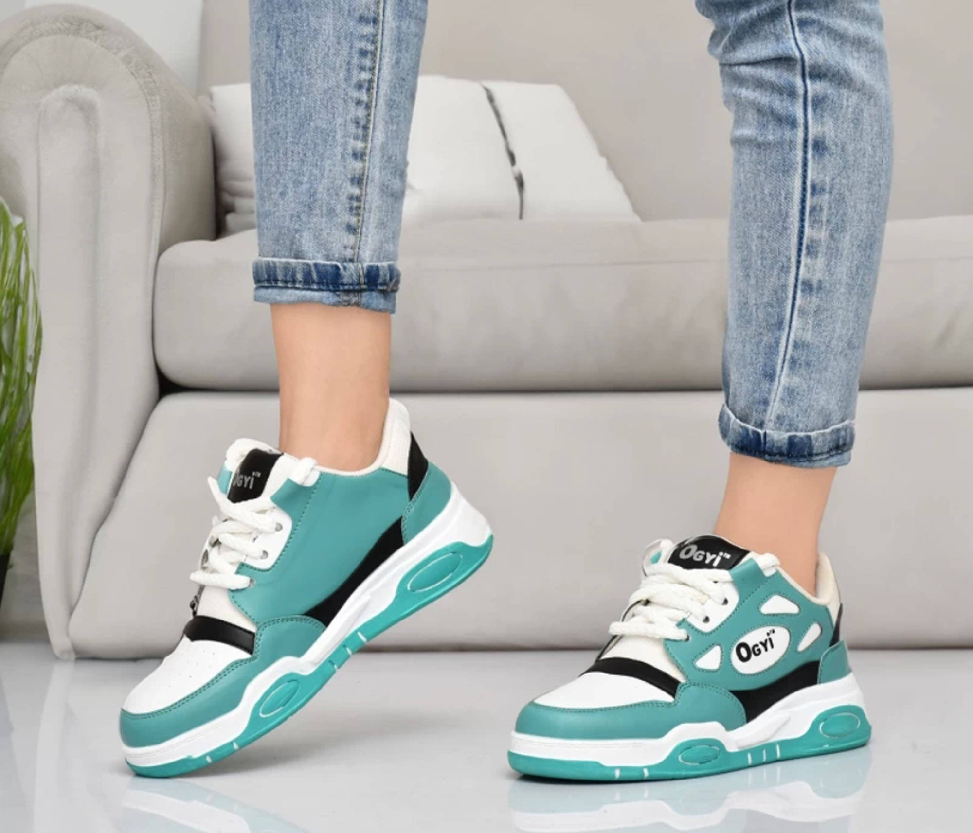 wrizt Green Women's Sneakers wrizt Green Women's Sneakers