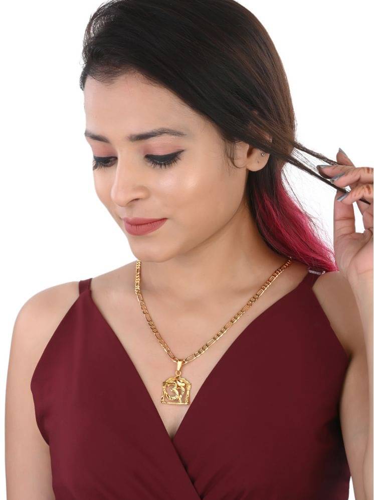     			AanyaCentric Golden Pendant ( Pack of 1 )