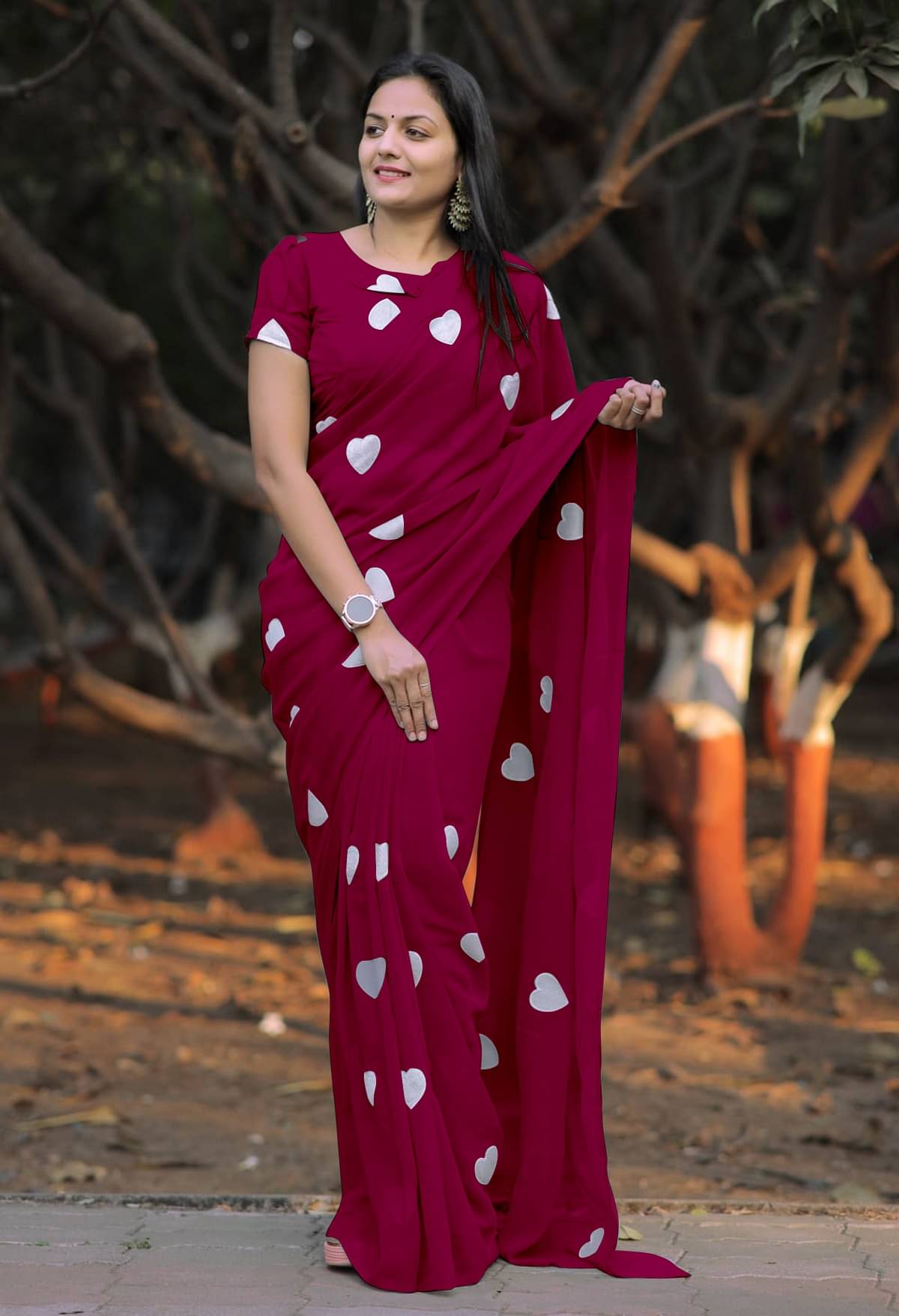 JULEE Georgette Printed Saree With Unstitched Blouse Piece ( Rani ) JULEE Georgette Printed Saree With Unstitched Blouse Piece ( Rani )