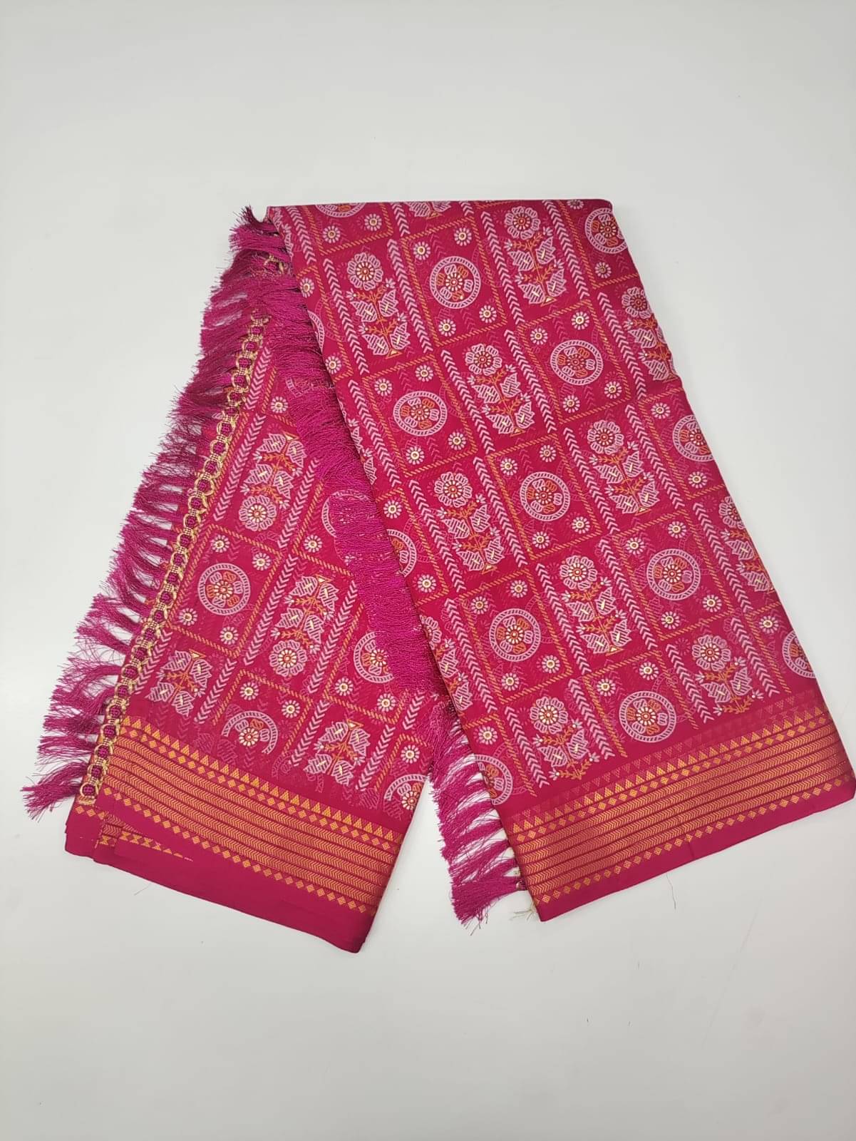 Rekha Maniyar Georgette Printed Saree With Unstitched Blouse Piece ( Pink ) Rekha Maniyar Georgette Printed Saree With Unstitched Blouse Piece ( Pink )
