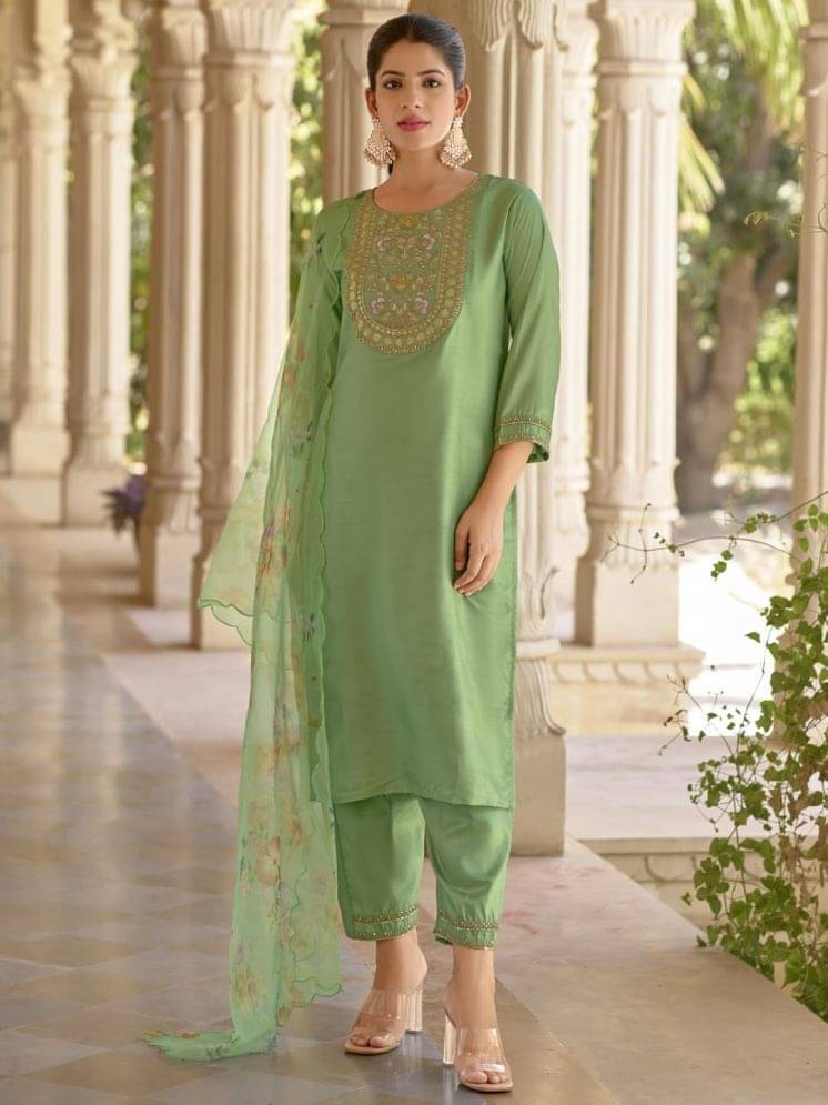 VredeVogel Silk Blend Embroidered Kurti With Pants Women's Stitched Salwar Suit - Green ( Pack of 1 ) VredeVogel Silk Blend Embroidered Kurti With Pants Women's Stitched Salwar Suit - Green ( Pack of 1 )