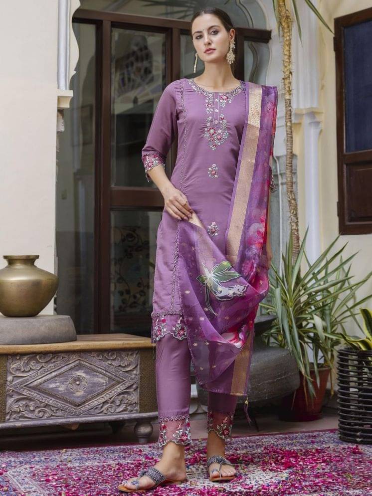VredeVogel Viscose Embroidered Kurti With Pants Women's Stitched Salwar Suit - Purple ( Pack of 1 )     			VredeVogel Viscose Embroidered Kurti With Pants Women's Stitched Salwar Suit - Purple ( Pack of 1 )