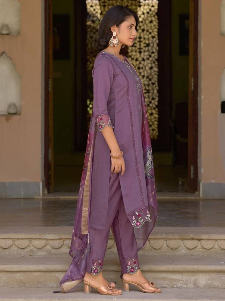 VredeVogel Viscose Embroidered Kurti With Pants Women's Stitched Salwar Suit - Lavender ( Pack of 1 ) VredeVogel Viscose Embroidered Kurti With Pants Women's Stitched Salwar Suit - Lavender ( Pack of 1 )